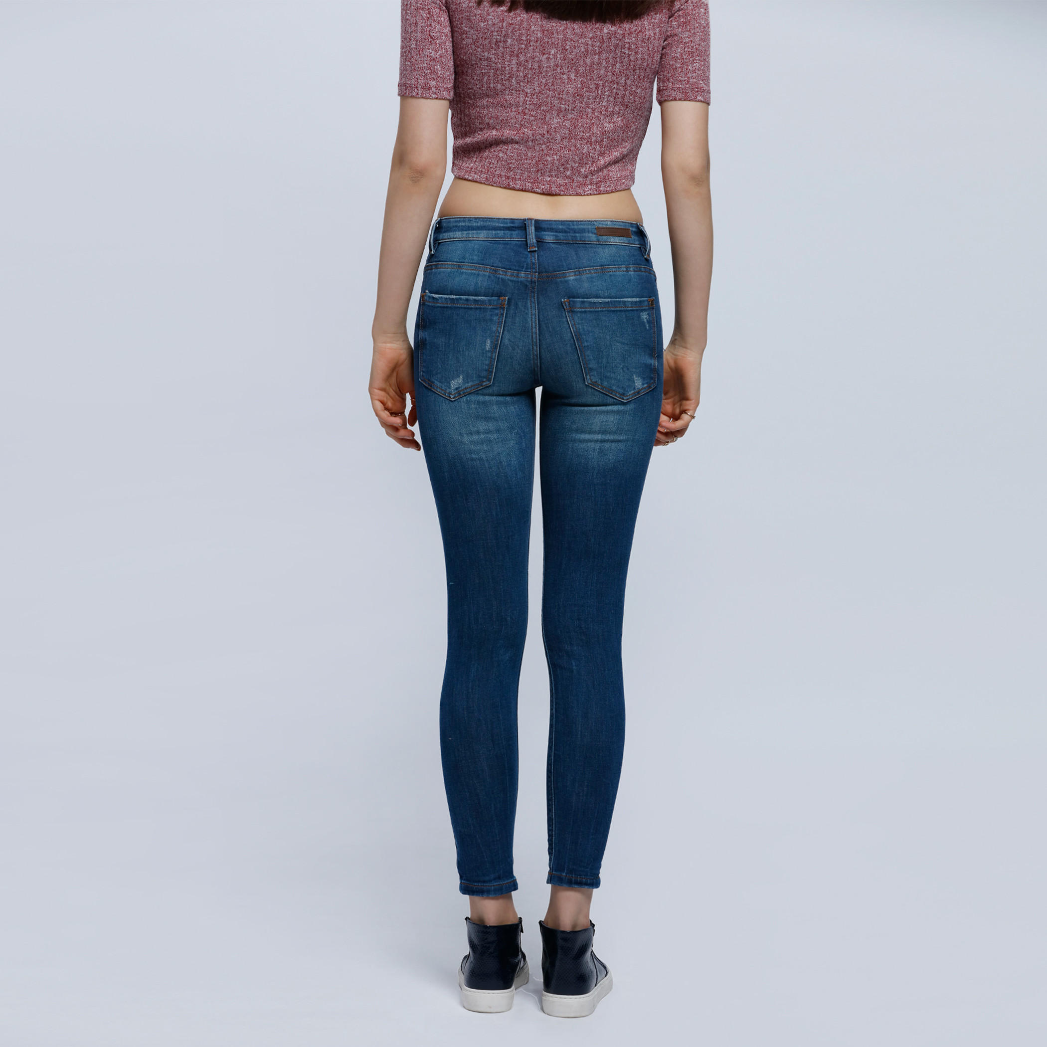 High Waist Jeans with Stone Wash and Distressed Pattern-women-clothing-bottoms-jeans-image-2