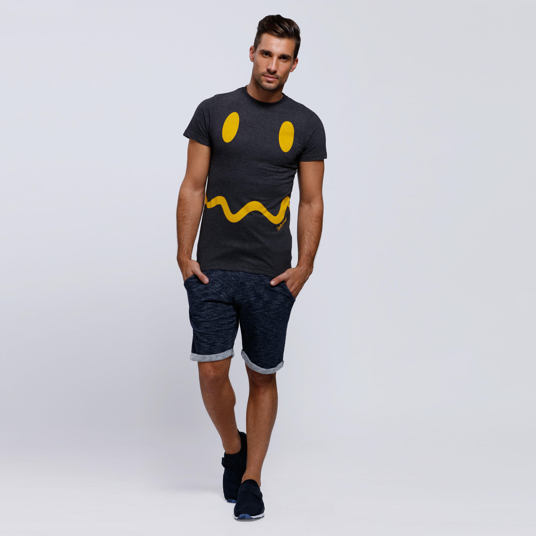 Knee Length Shorts with Pockets on the Front-men-clothing-bottoms-shorts-image-1