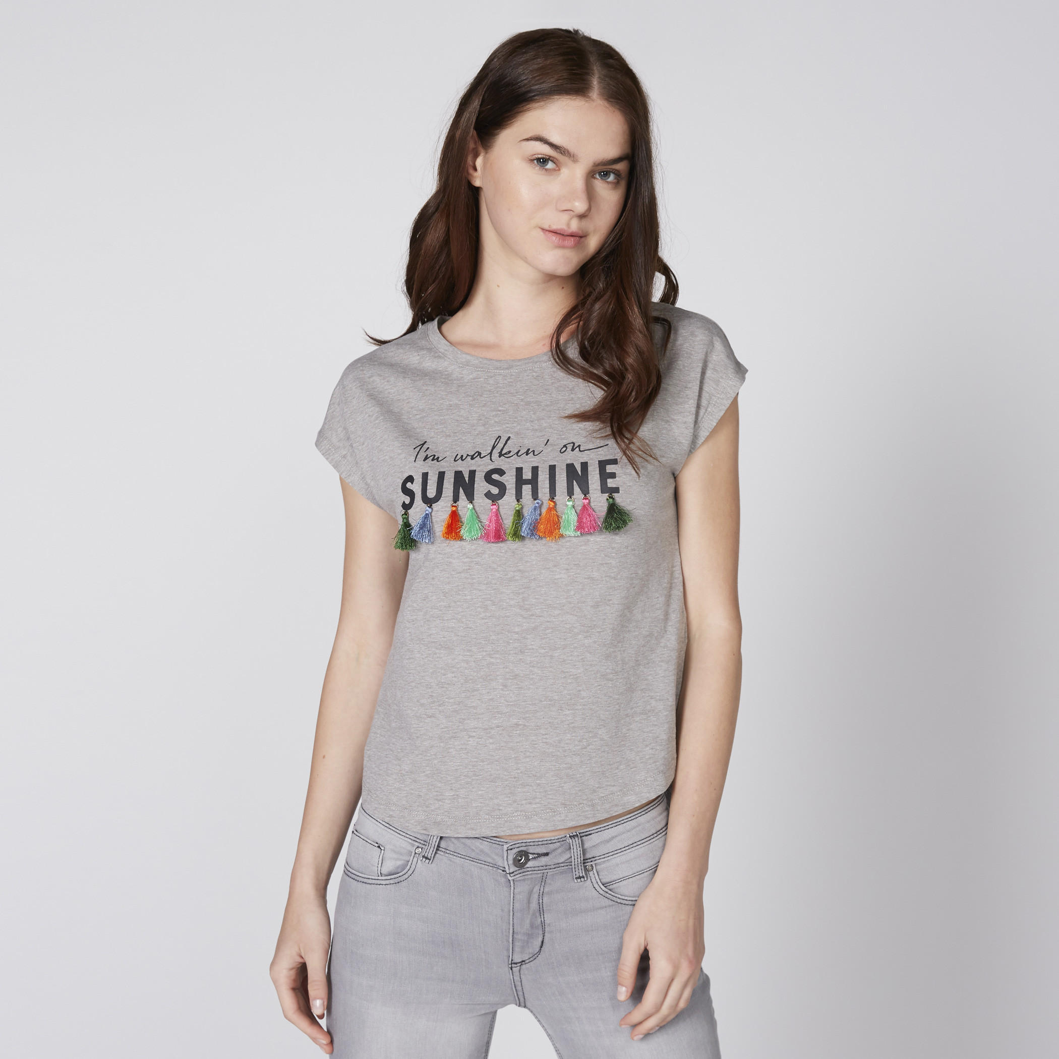 تيشيرت بياقة مستديرة وشرّابات وطبعات-women-clothing-tshirts-image-1