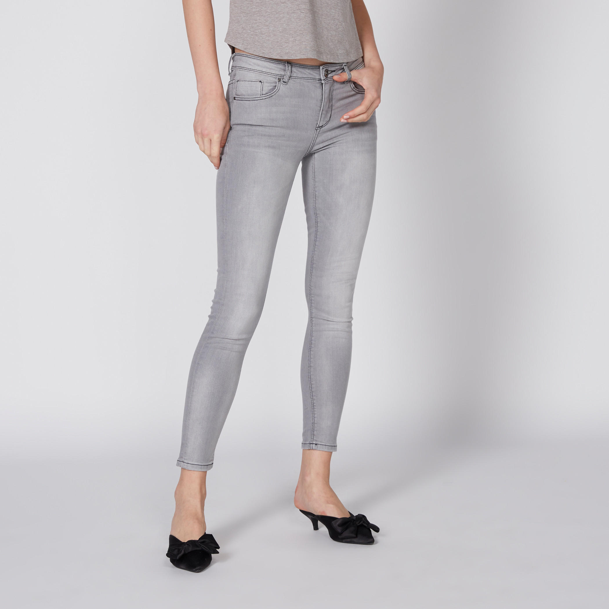 بنطال جينز طويل بزر إغلاق وجيوب من لي كوبر-women-clothing-bottoms-jeans-image-1