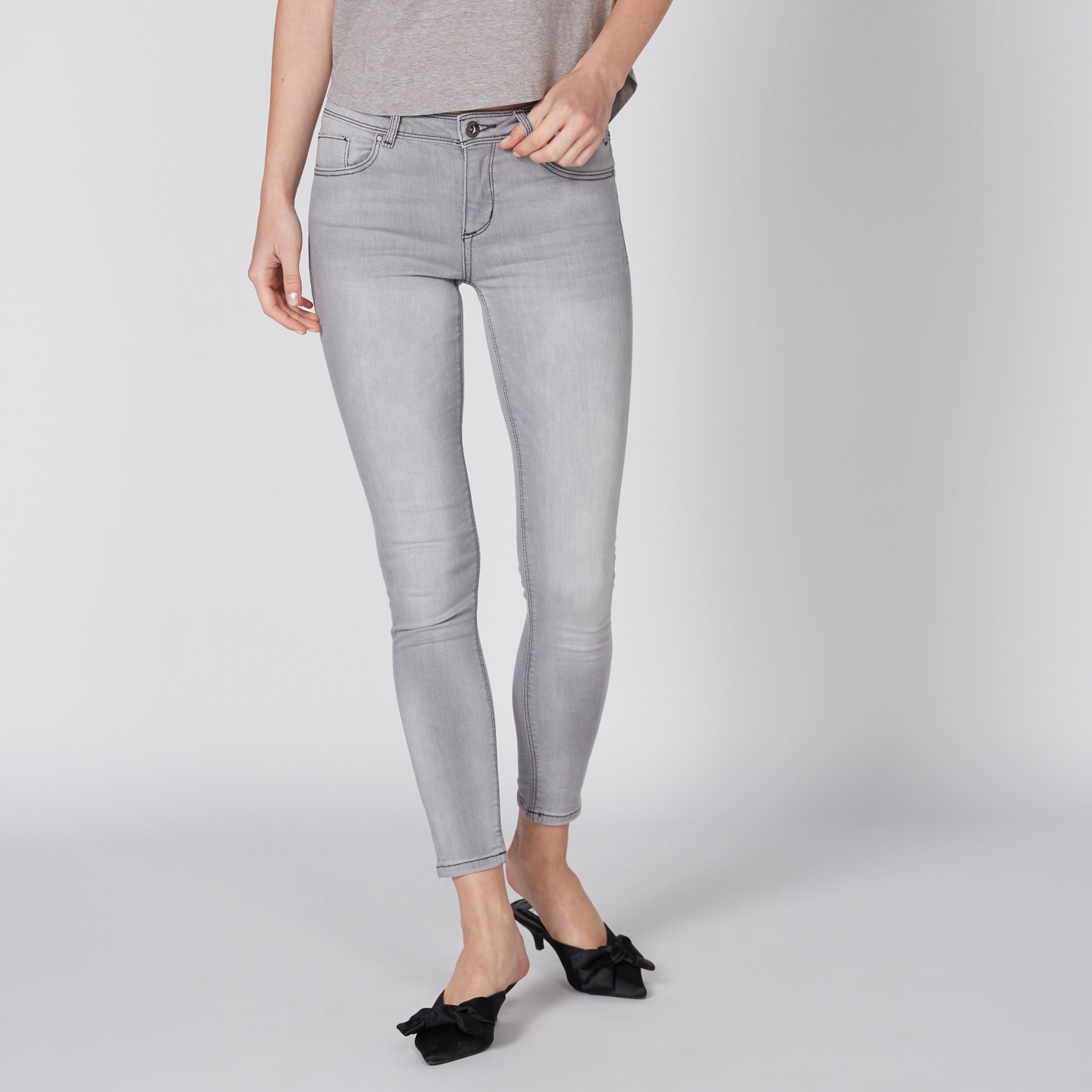 بنطال جينز طويل بزر إغلاق وجيوب من لي كوبر-women-clothing-bottoms-jeans-image-4