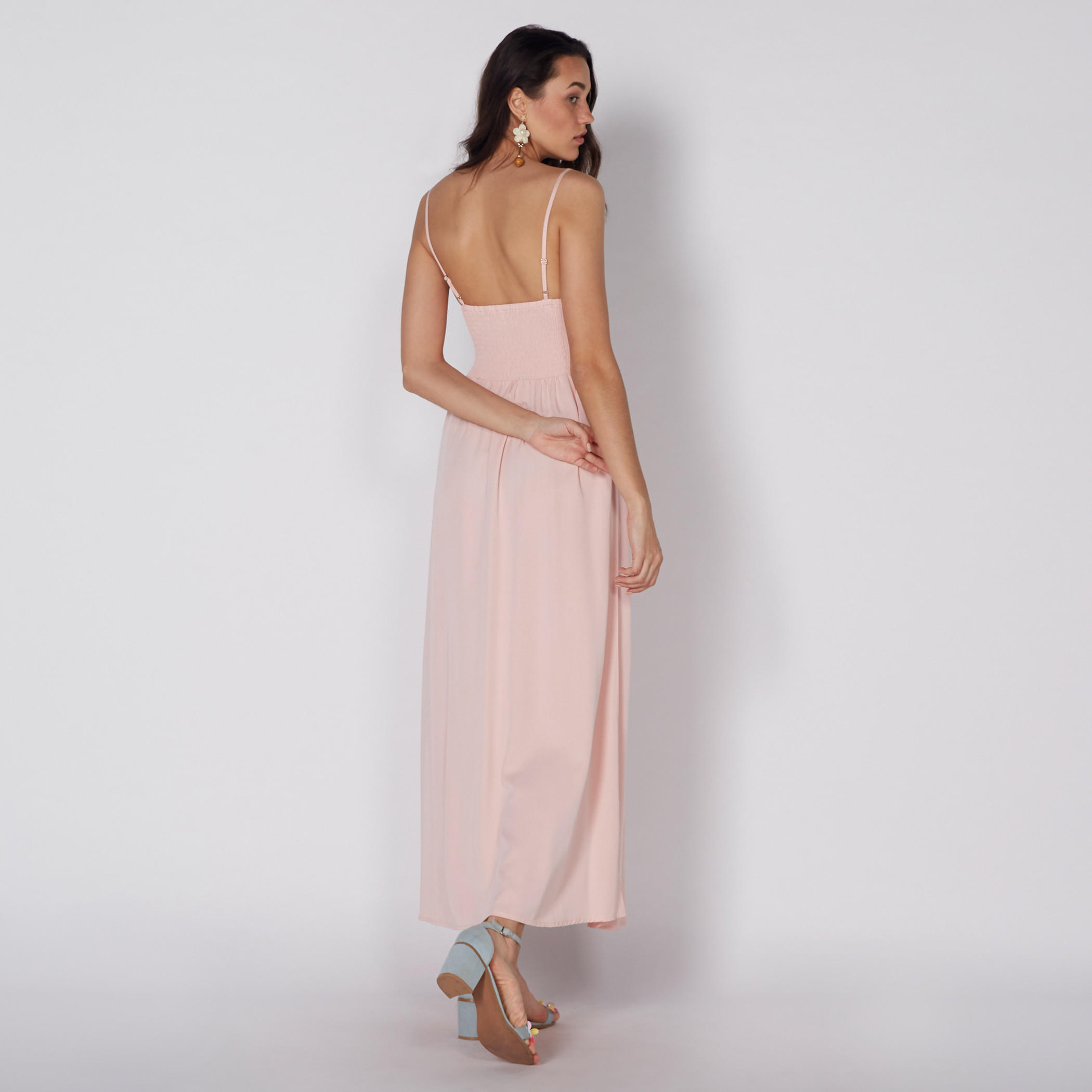 فستان طويل بحمّالات رفيعة وأزرار من لي كوبر-women-clothing-dresses-image-1