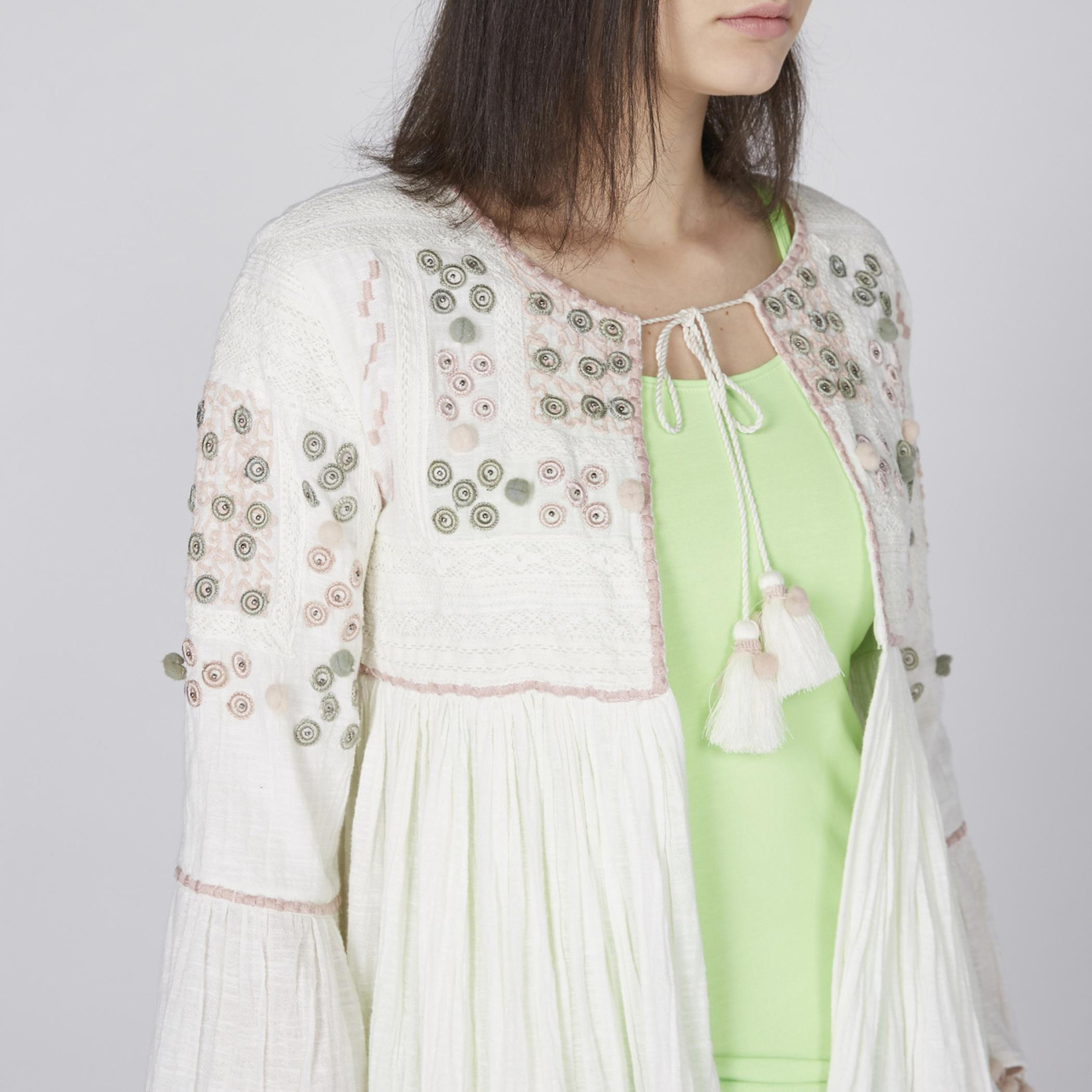 سترة مطرّزة بأكمام واسعة ورباط من لي كوبر-women-clothing-shirtsandblouses-blouses-image-3