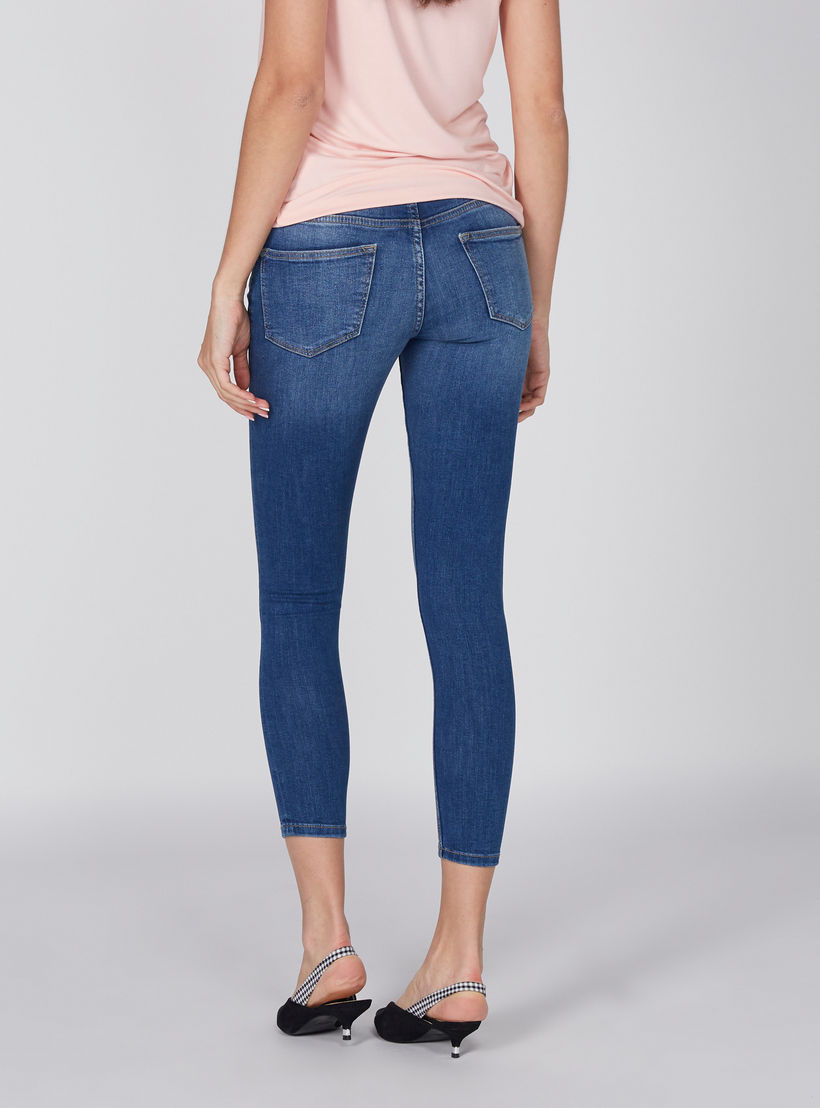 بنطال جينز قصير بجيوب من لي كوبر-women-clothing-bottoms-jeans-image-5