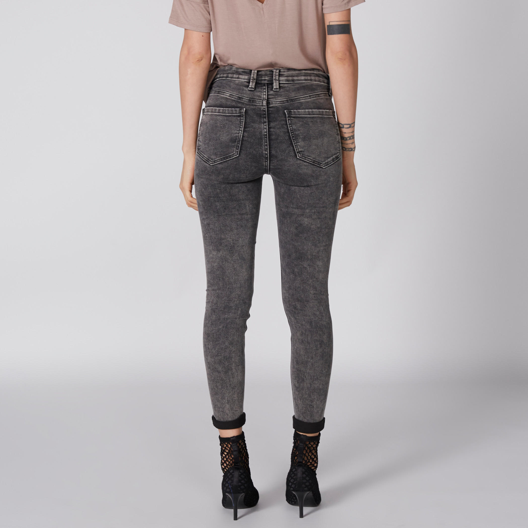 بنطال جينز طويل بجيوب من لي كوبر-women-clothing-bottoms-jeans-image-4