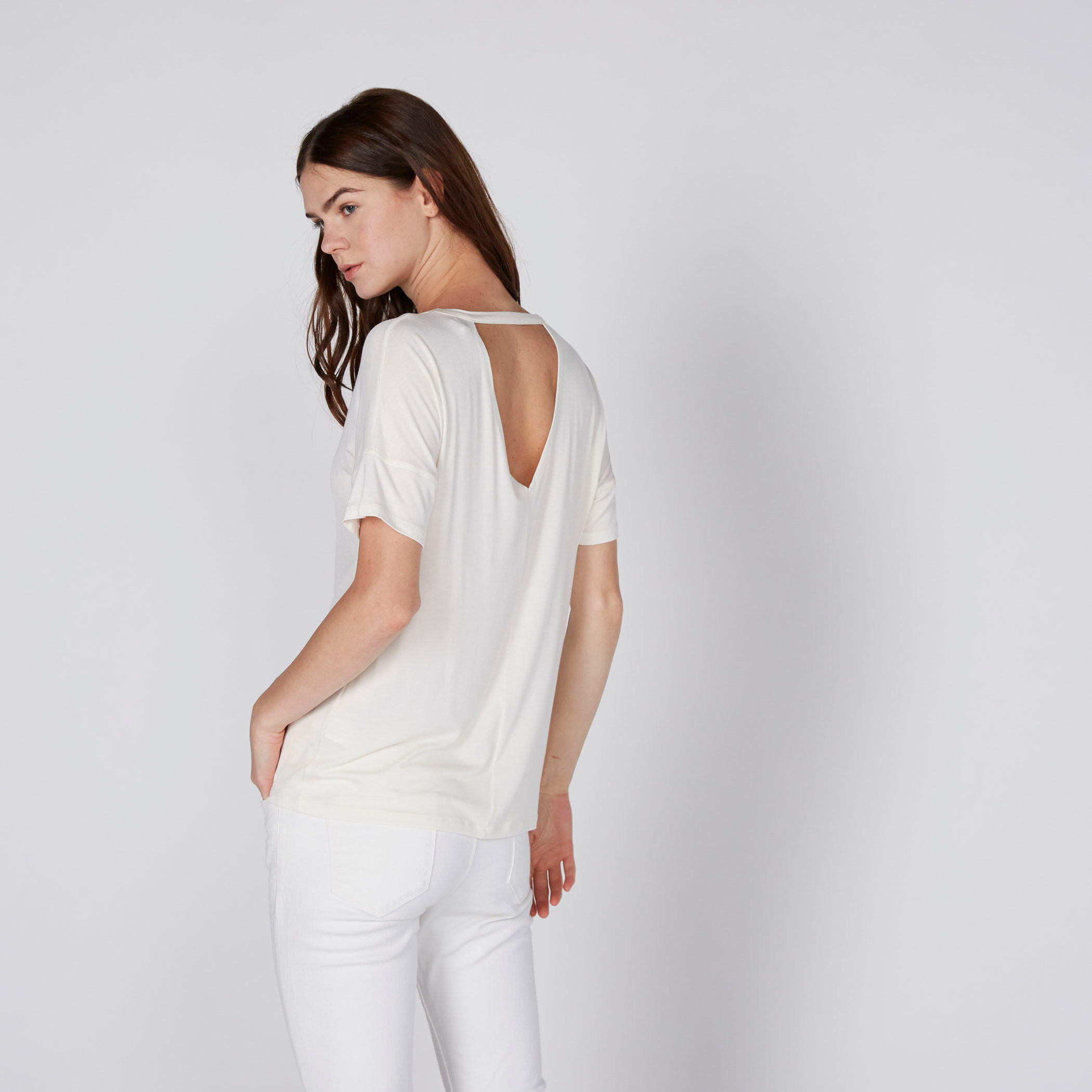 بلوزة بياقة مستديرة وأكمام قصيرة وطبعات-women-clothing-shirtsandblouses-blouses-image-2