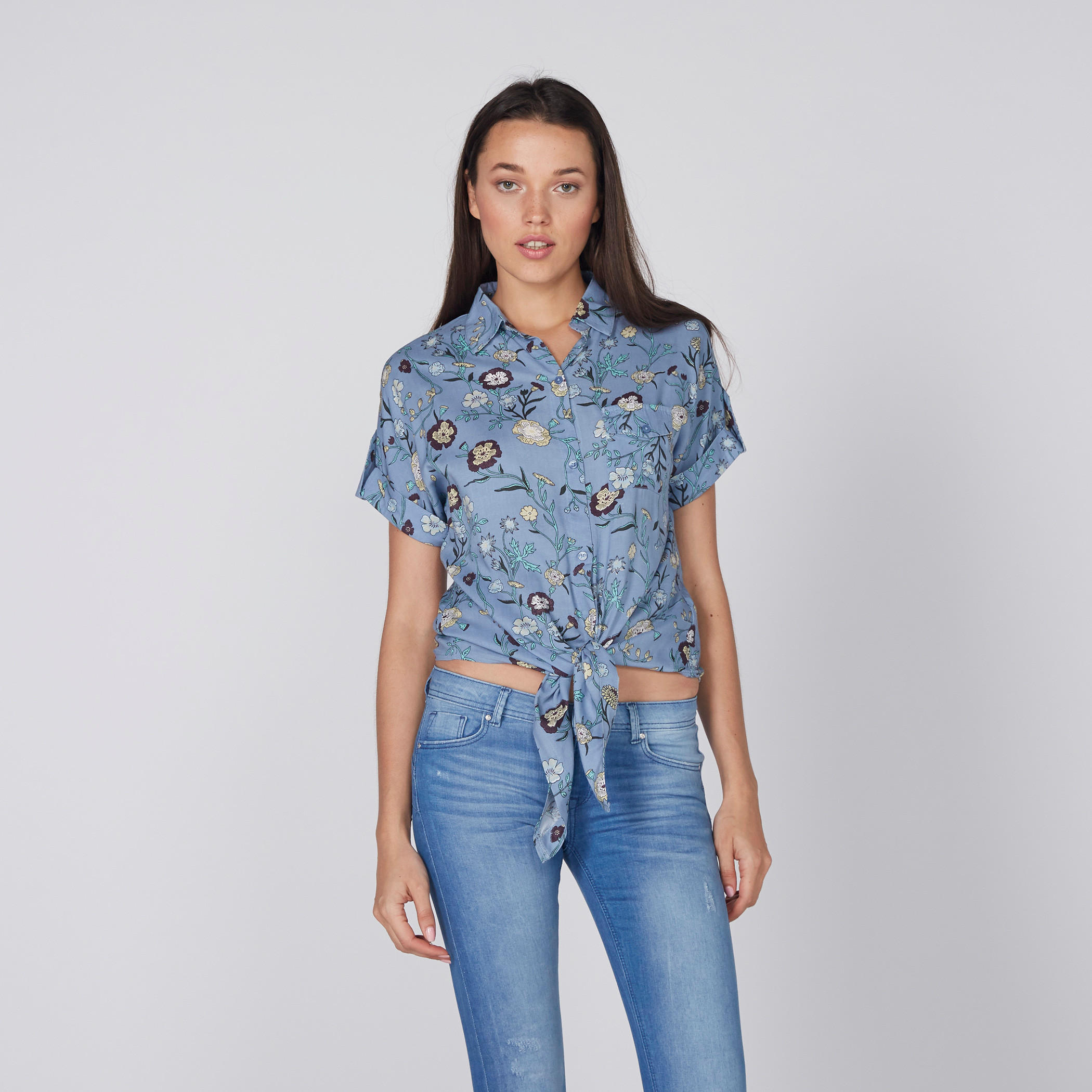 قميص بحوّاف رباط وطبعات الأزهار من لي كوبر-women-clothing-shirtsandblouses-shirts-image-1