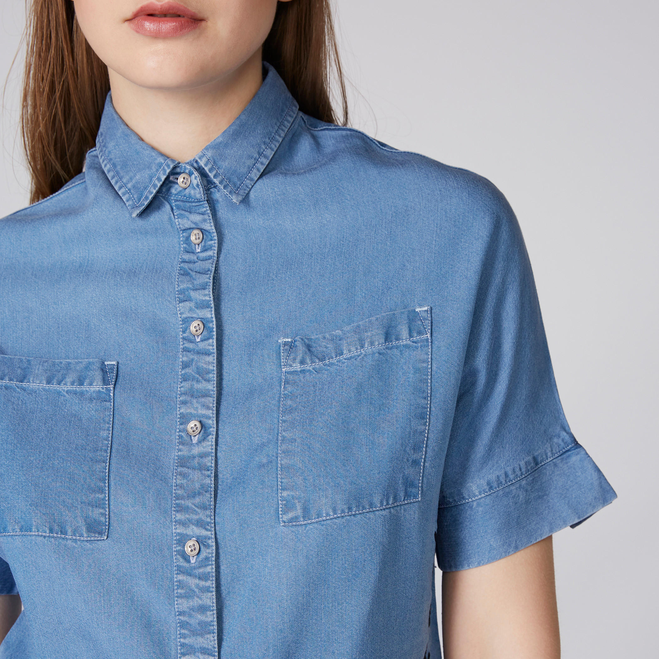 قميص من الدنيم بأكمام طويلة ووصلة أزرار كاملة من لي كوبر-women-clothing-shirtsandblouses-shirts-image-3
