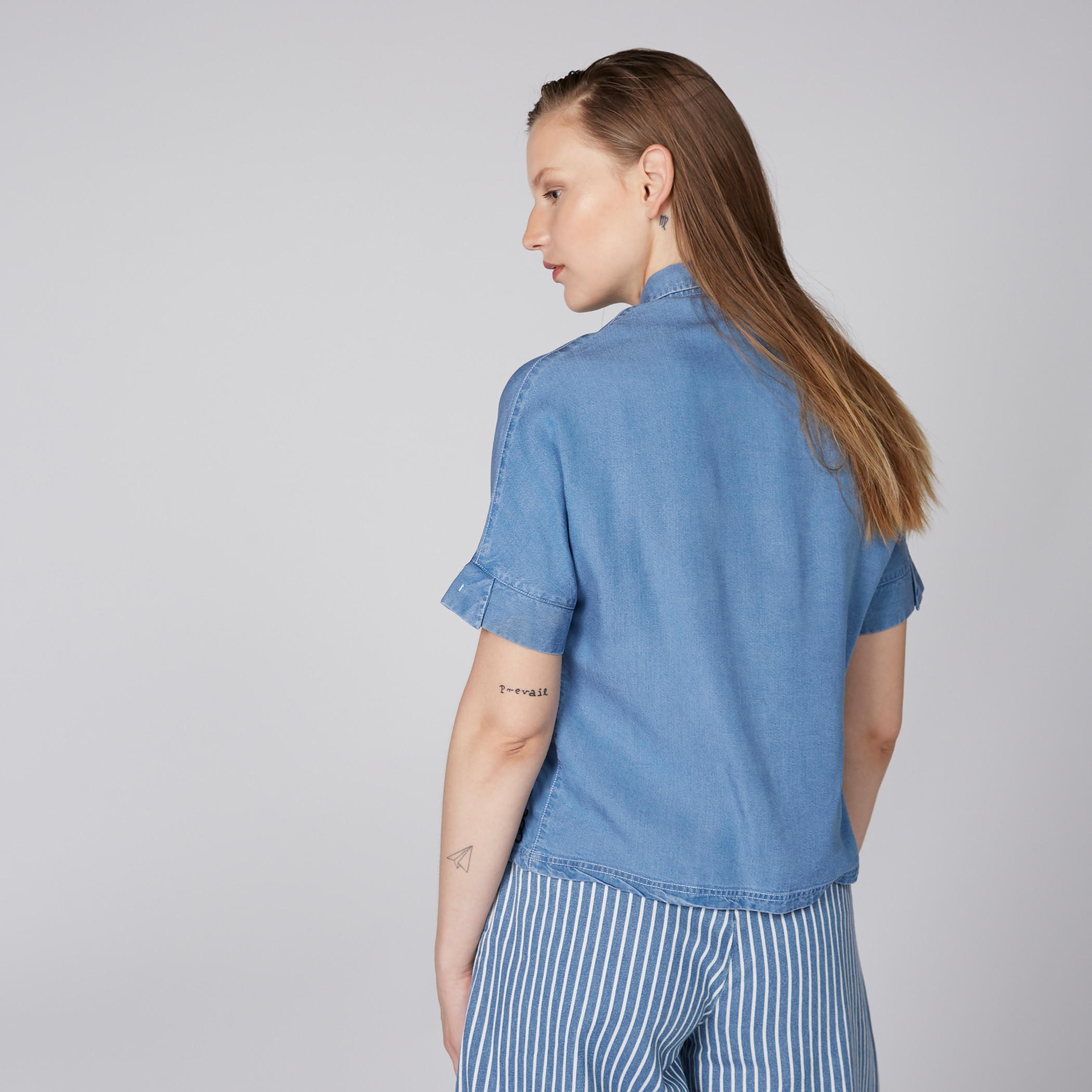 قميص من الدنيم بأكمام طويلة ووصلة أزرار كاملة من لي كوبر-women-clothing-shirtsandblouses-shirts-image-4