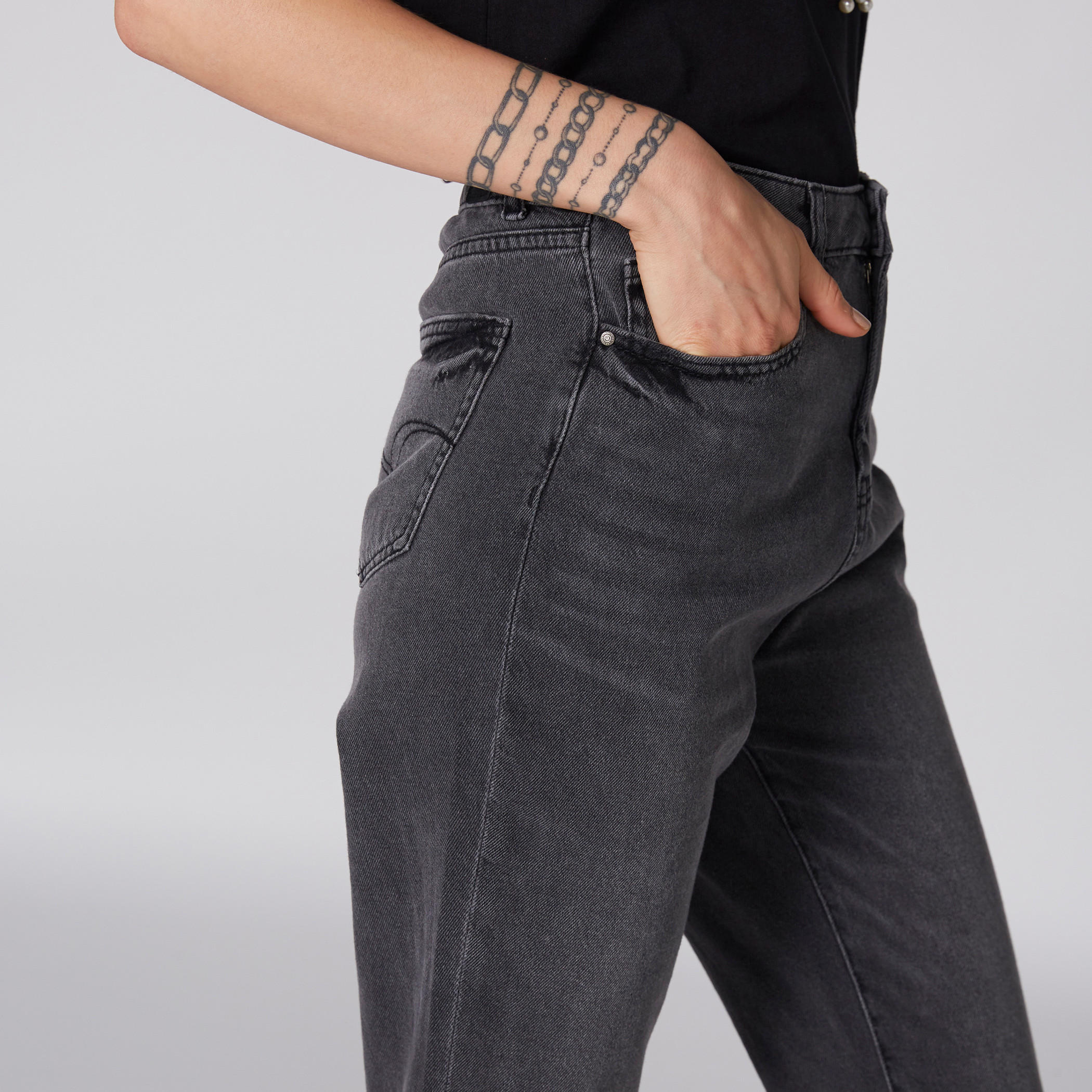 بنطال جينز طويل بزر إغلاق وجيوب من لي كوبر-women-clothing-bottoms-jeans-image-2