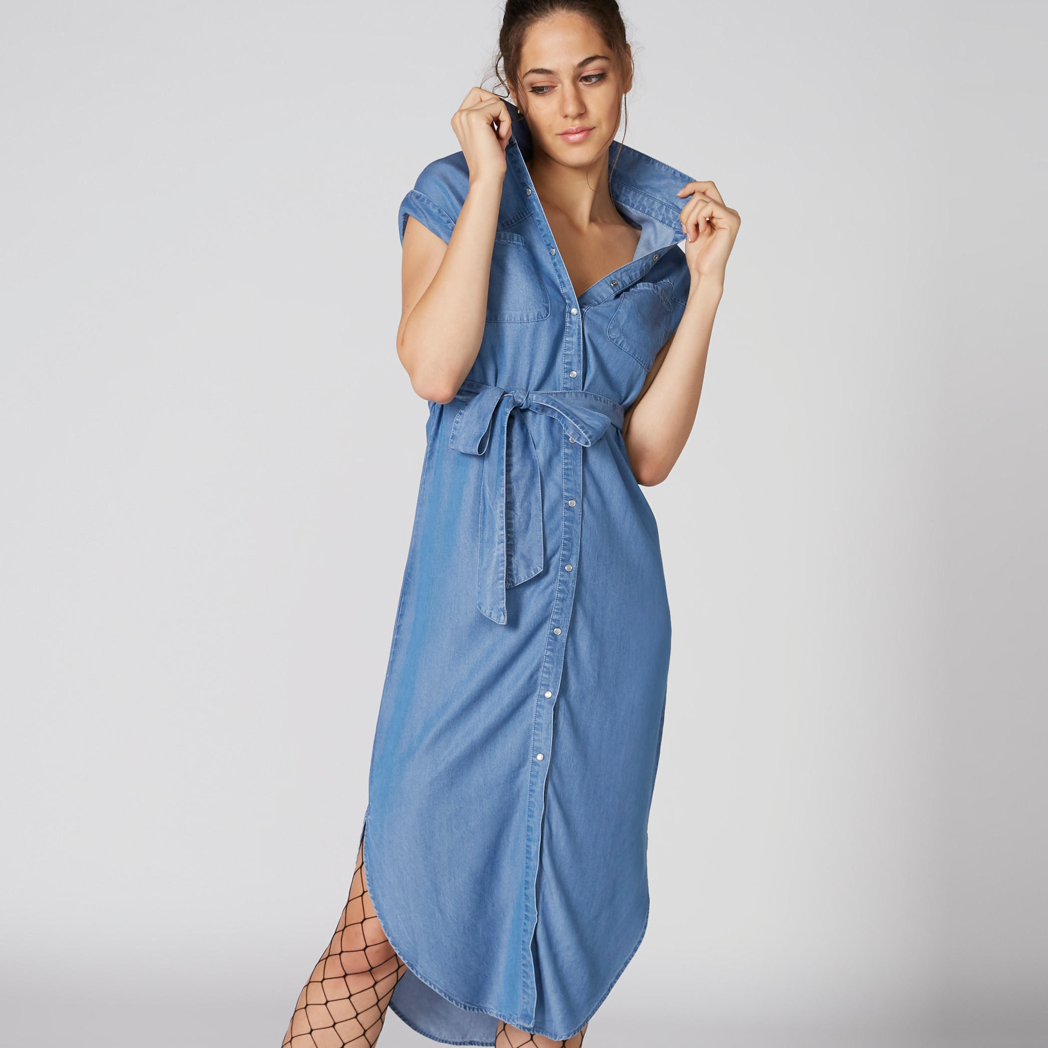 فستان متوسط الطول بأكمام متصلة وأزرار من لي كوبر-women-clothing-dresses-image-3