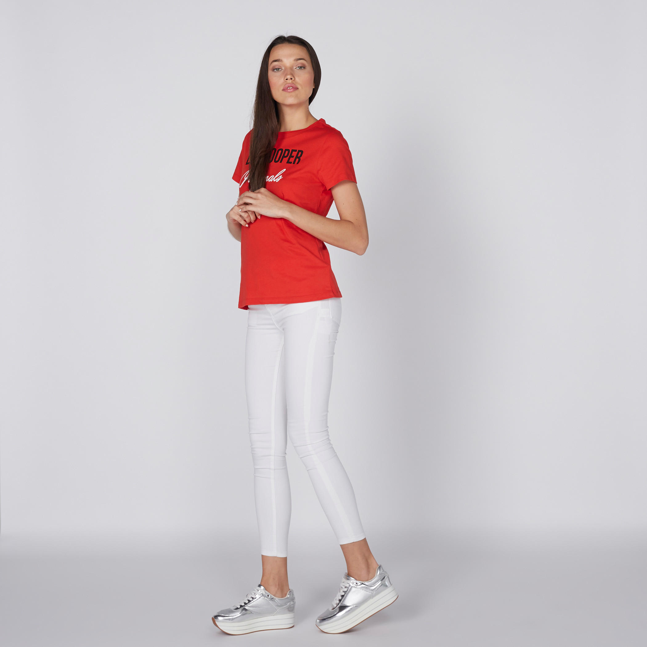 تيشيرت بأكمام قصيرة وطبعات من لي كوبر.-women-clothing-tshirts-image-3