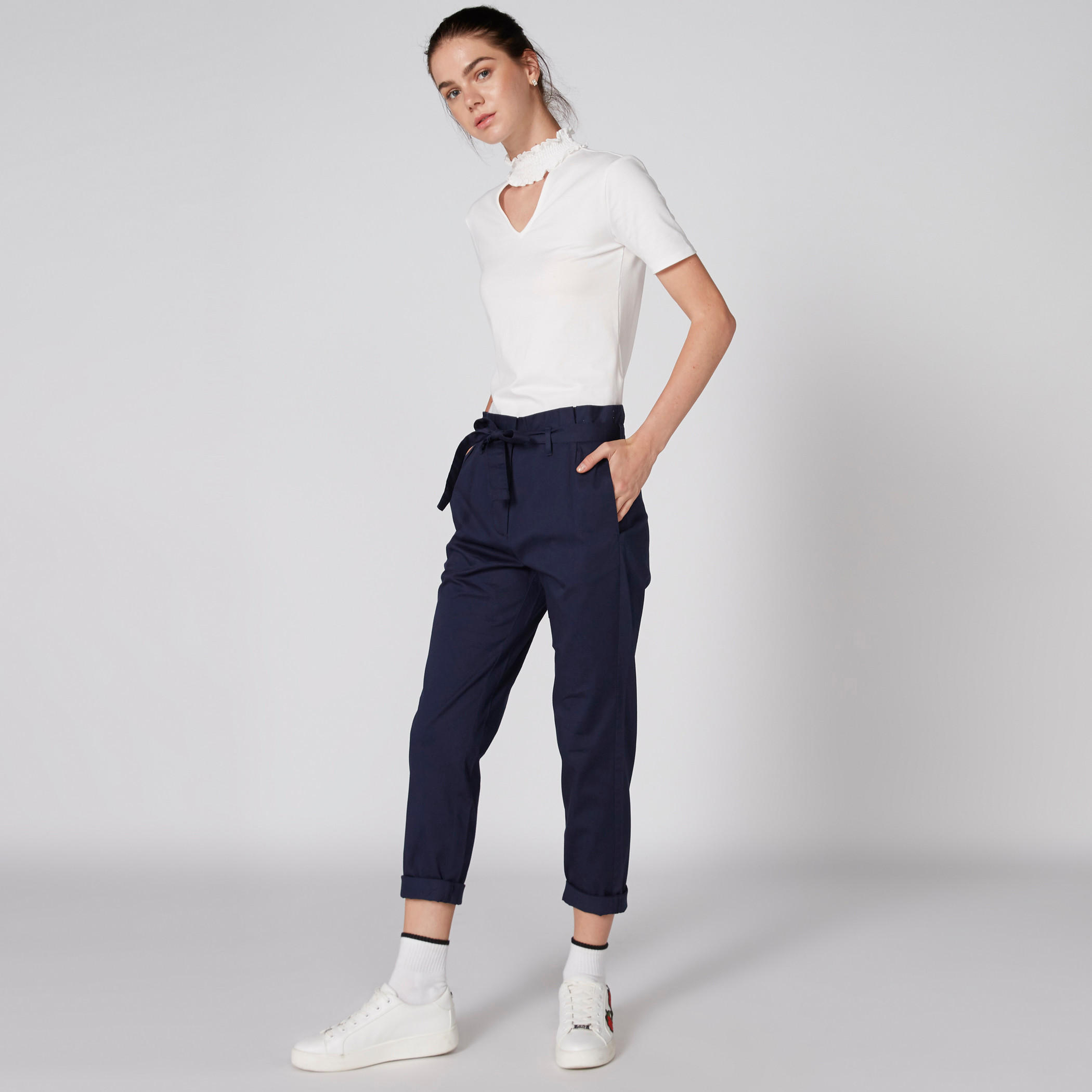 بنطال طويل برباط وجيوب-women-clothing-bottoms-trousers-image-3
