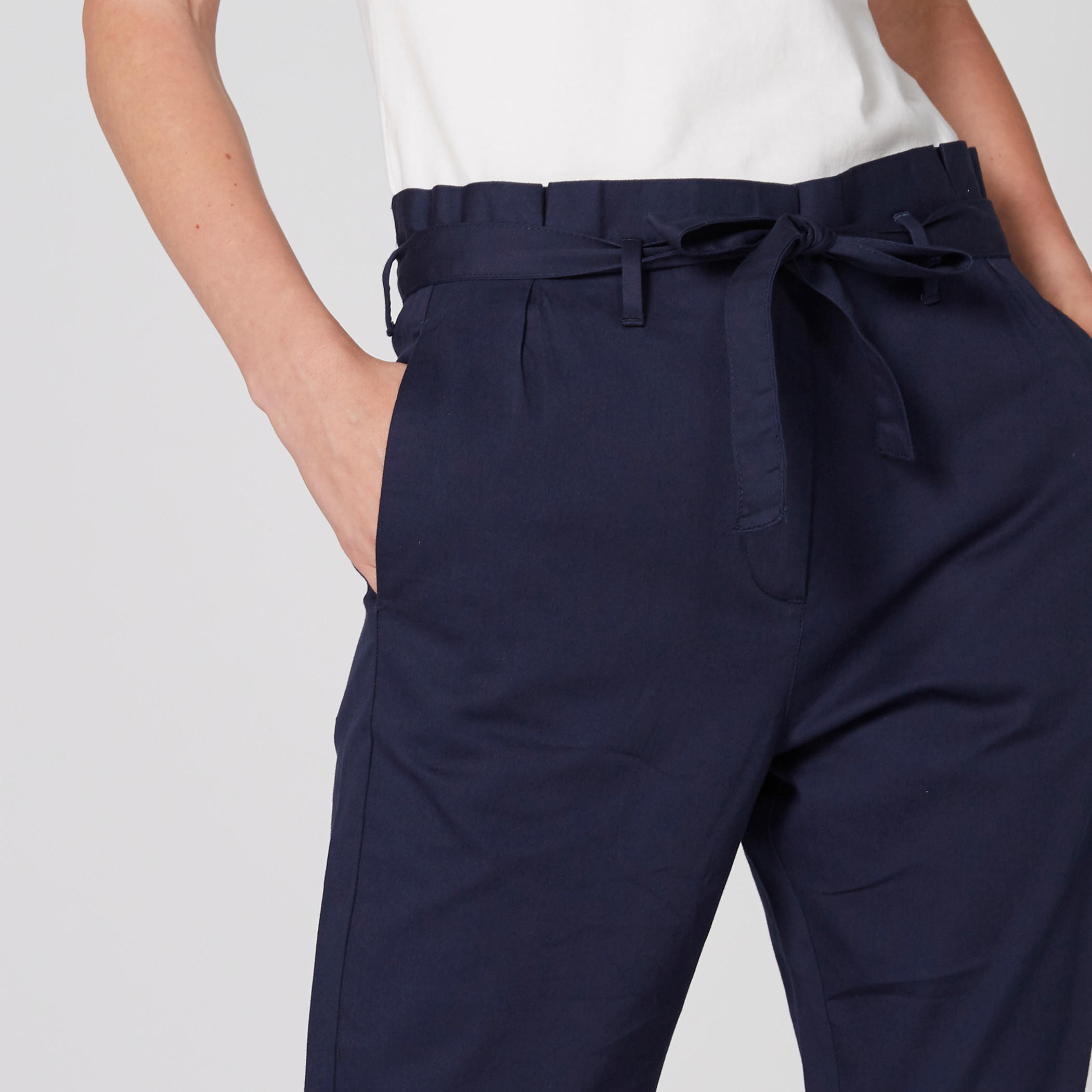 بنطال طويل برباط وجيوب-women-clothing-bottoms-trousers-image-4