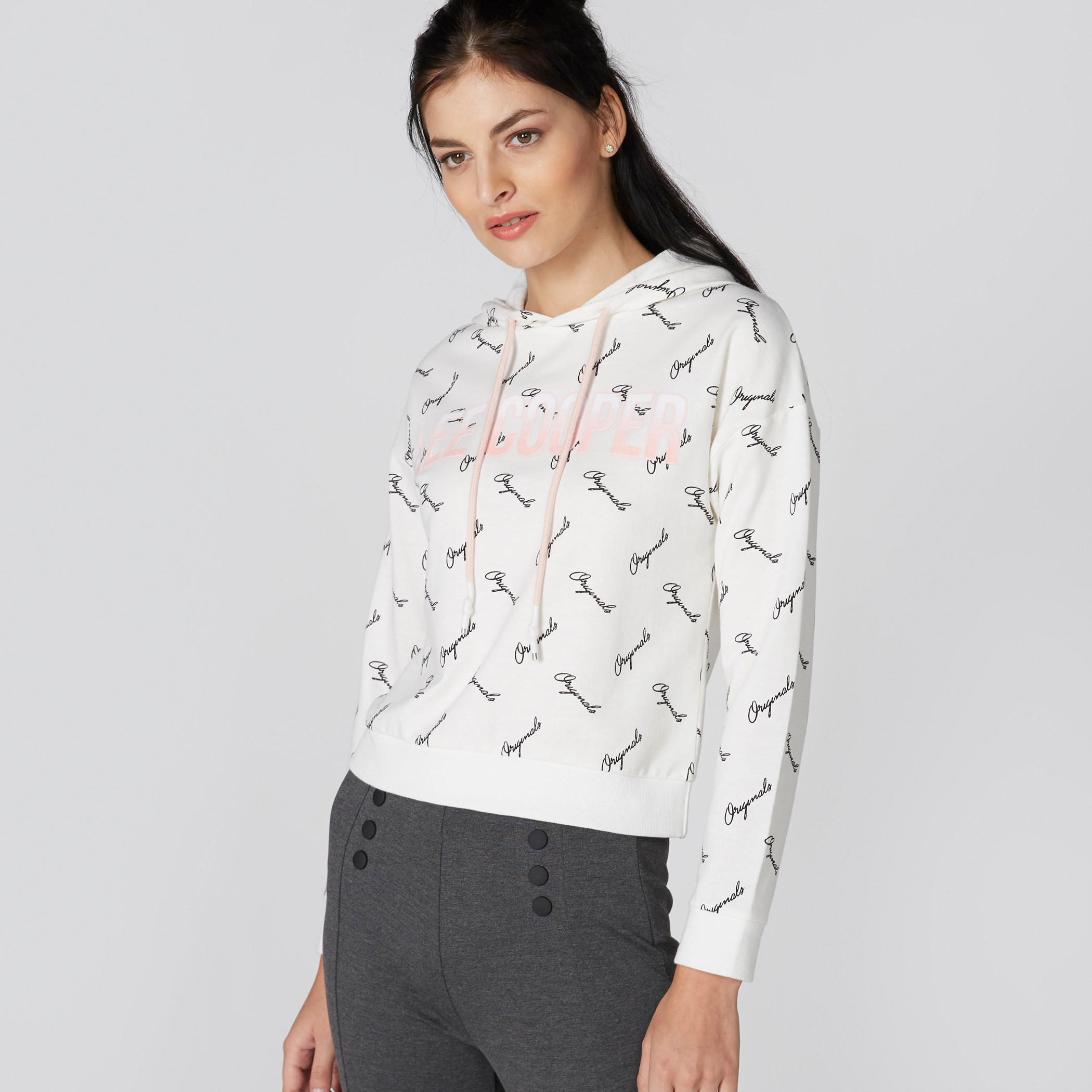 سويت شيرت بأكمام طويلة وقبعة وطبعات-women-winterwear-hoodiesandsweatshirts-hoodies-image-1