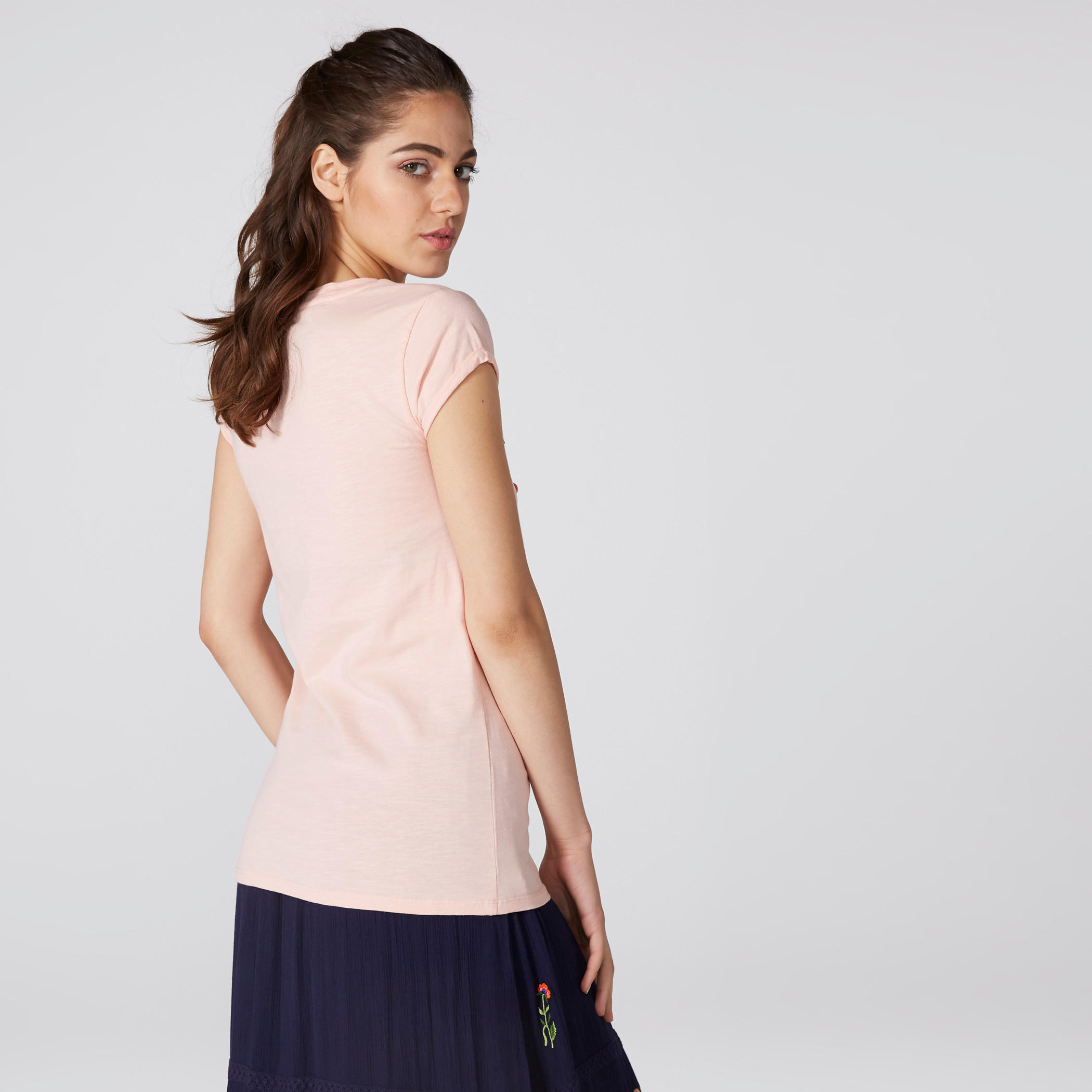 تيشيرت مطرز بياقة مستديرة من لي كوبر-women-clothing-tshirts-image-2