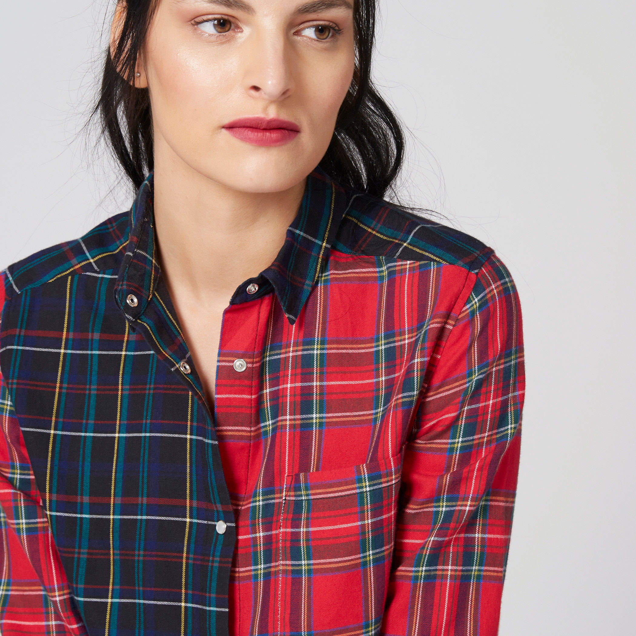 قميص كاروهات قصير بأكمام طويلة وأزرار من لي كوبر-women-clothing-shirtsandblouses-shirts-image-4
