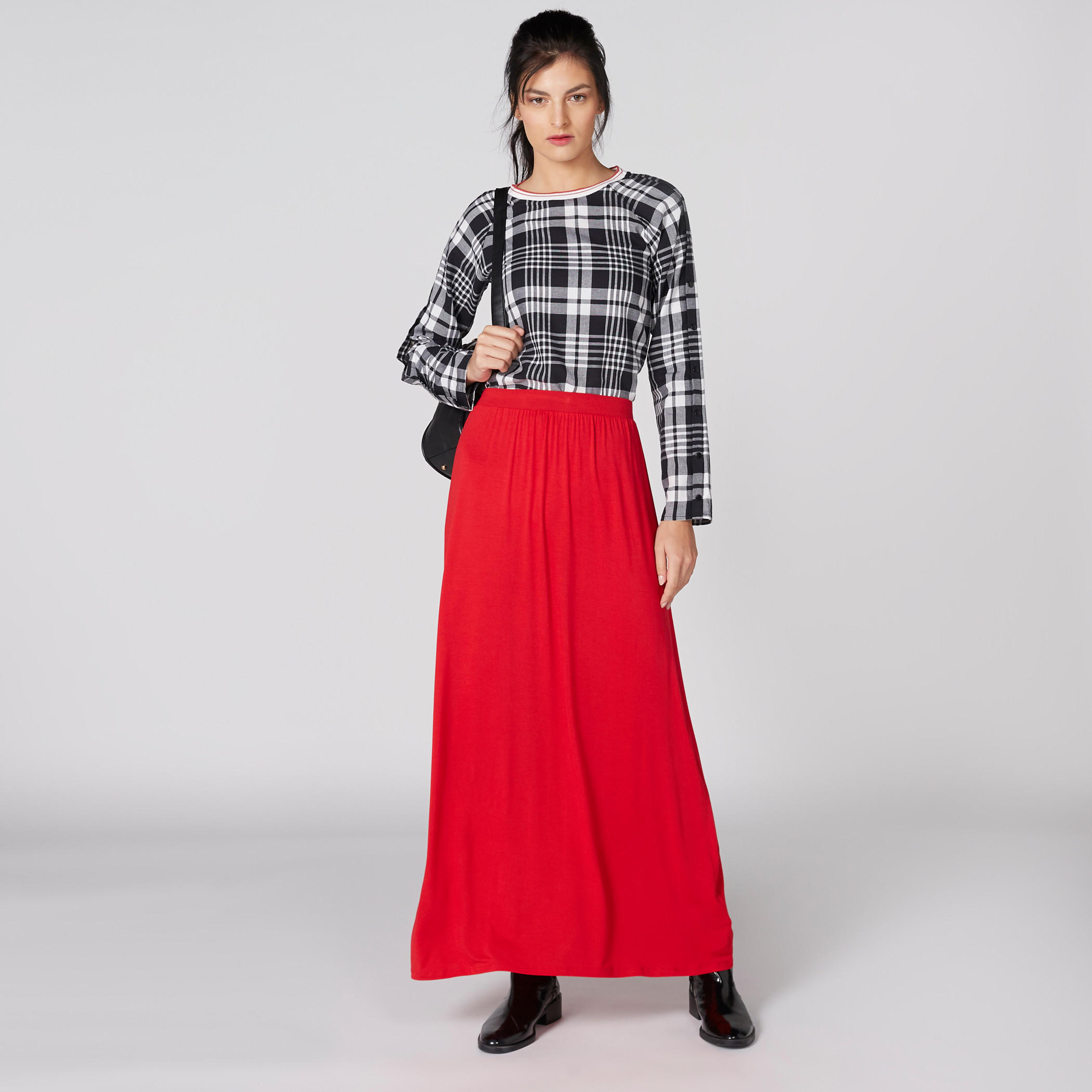 تيشيرت كاروهات بياقة مستديرة وأكمام طويلة-women-clothing-shirtsandblouses-shirts-image-4