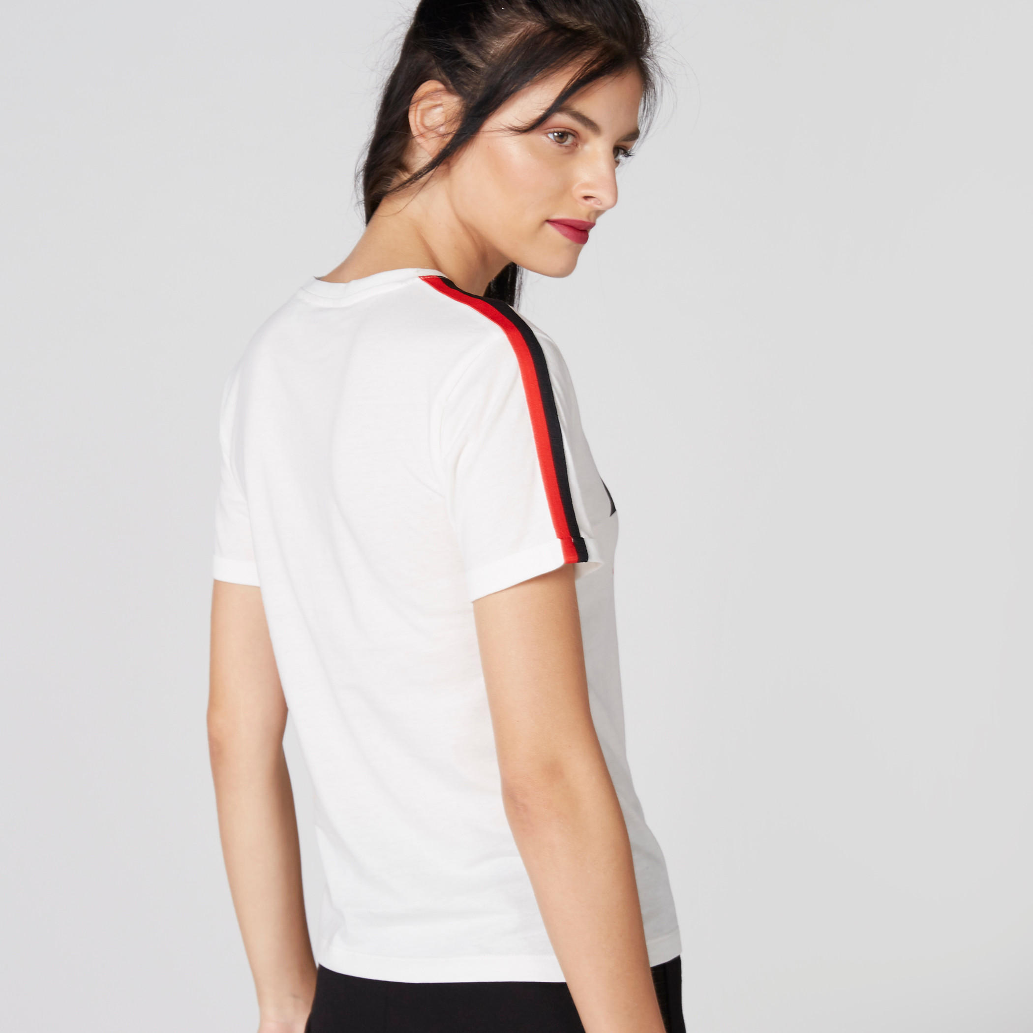 تيشيرت بياقة مستديرة وأكمام قصيرة وطبعات-women-clothing-tshirts-image-2