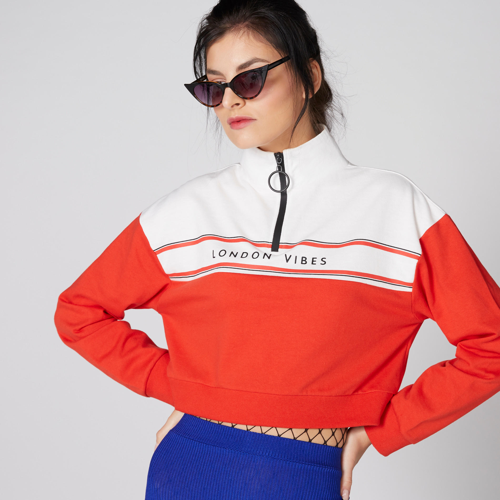 سويت شيرت بياقة عالية وأكمام طويلة وطبعات-women-winterwear-hoodiesandsweatshirts-sweatshirts-image-4