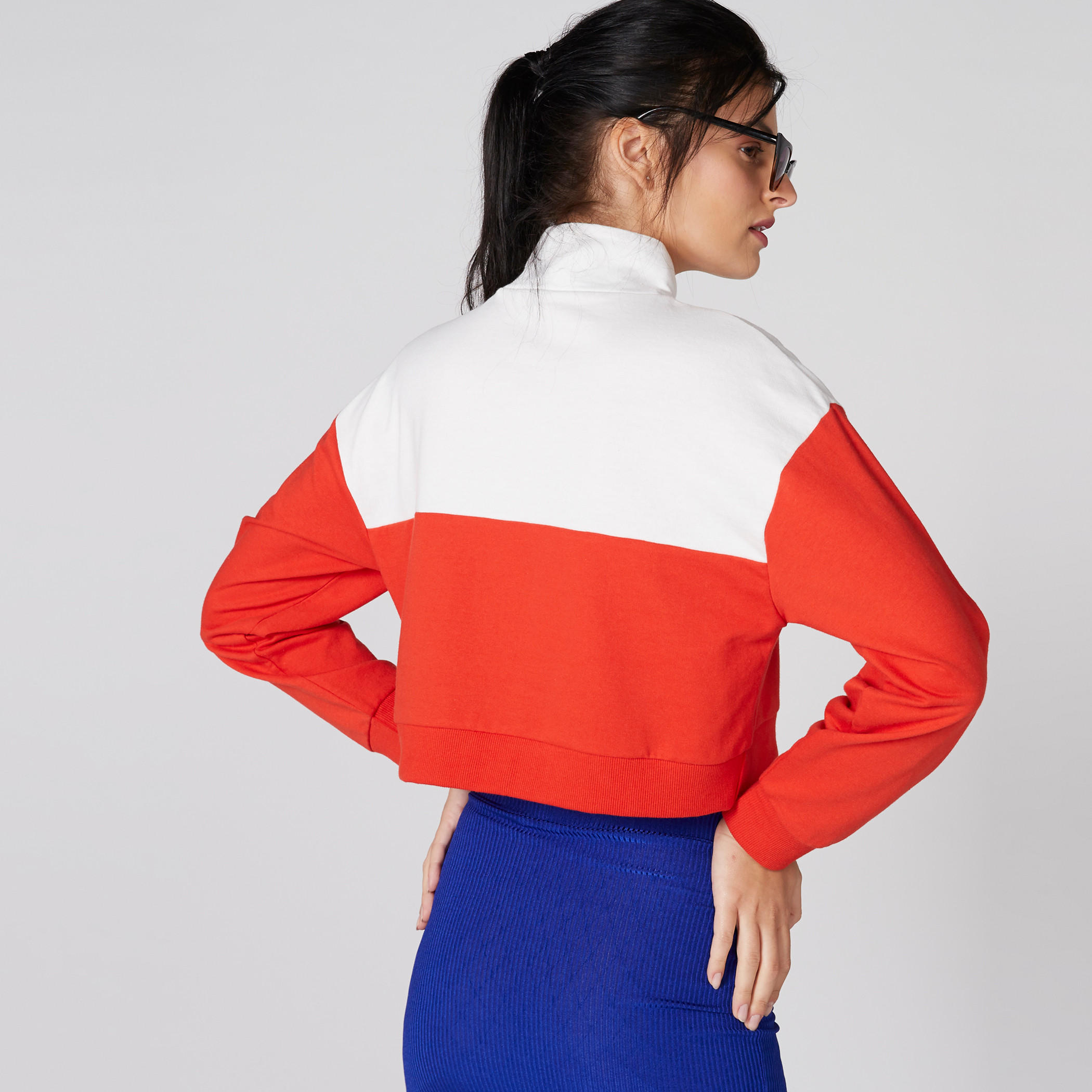 سويت شيرت بياقة عالية وأكمام طويلة وطبعات-women-winterwear-hoodiesandsweatshirts-sweatshirts-image-3