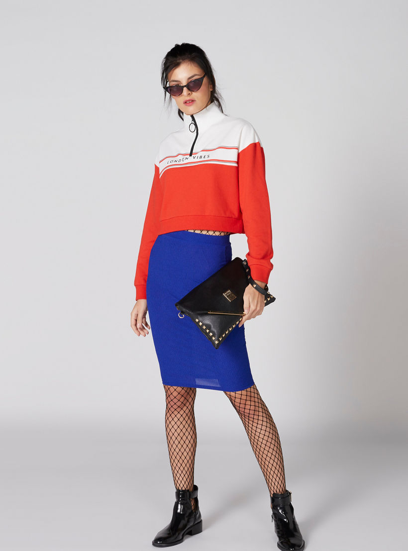 سويت شيرت بياقة عالية وأكمام طويلة وطبعات-women-winterwear-hoodiesandsweatshirts-sweatshirts-image-2