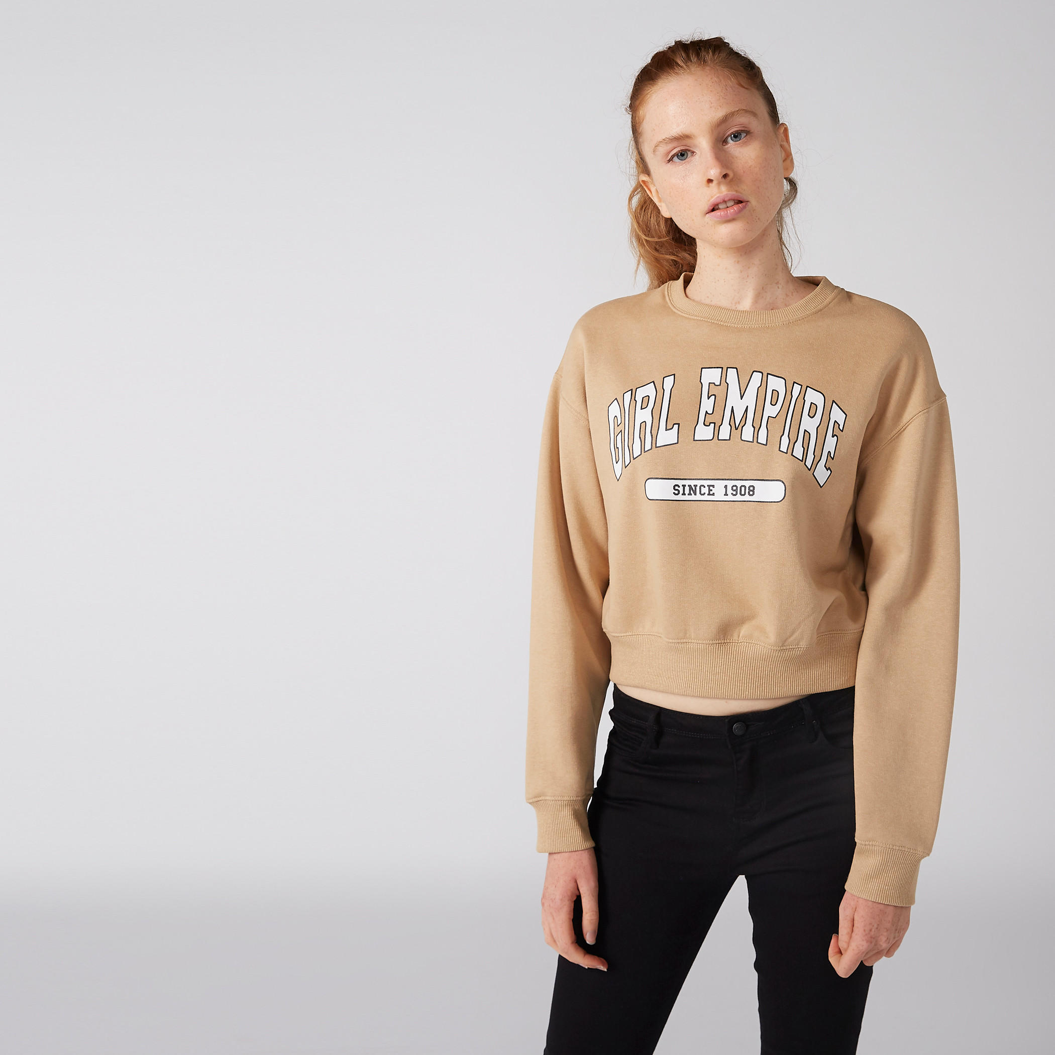 Printed Crop Sweatshirt with Crew Neck and Long Sleeves-women-winterwear-hoodiesandsweatshirts-sweatshirts-image-5
