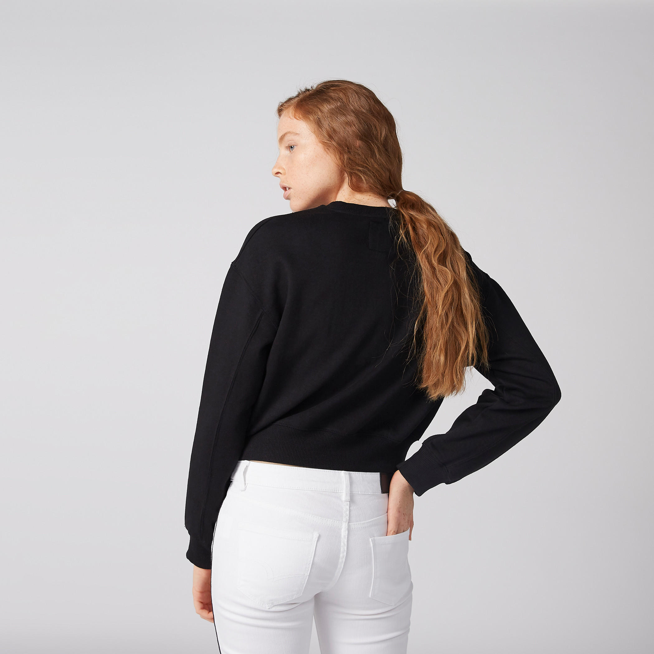 Printed Crop Sweatshirt with Round Neck and Long Sleeves-women-winterwear-hoodiesandsweatshirts-sweatshirts-image-5