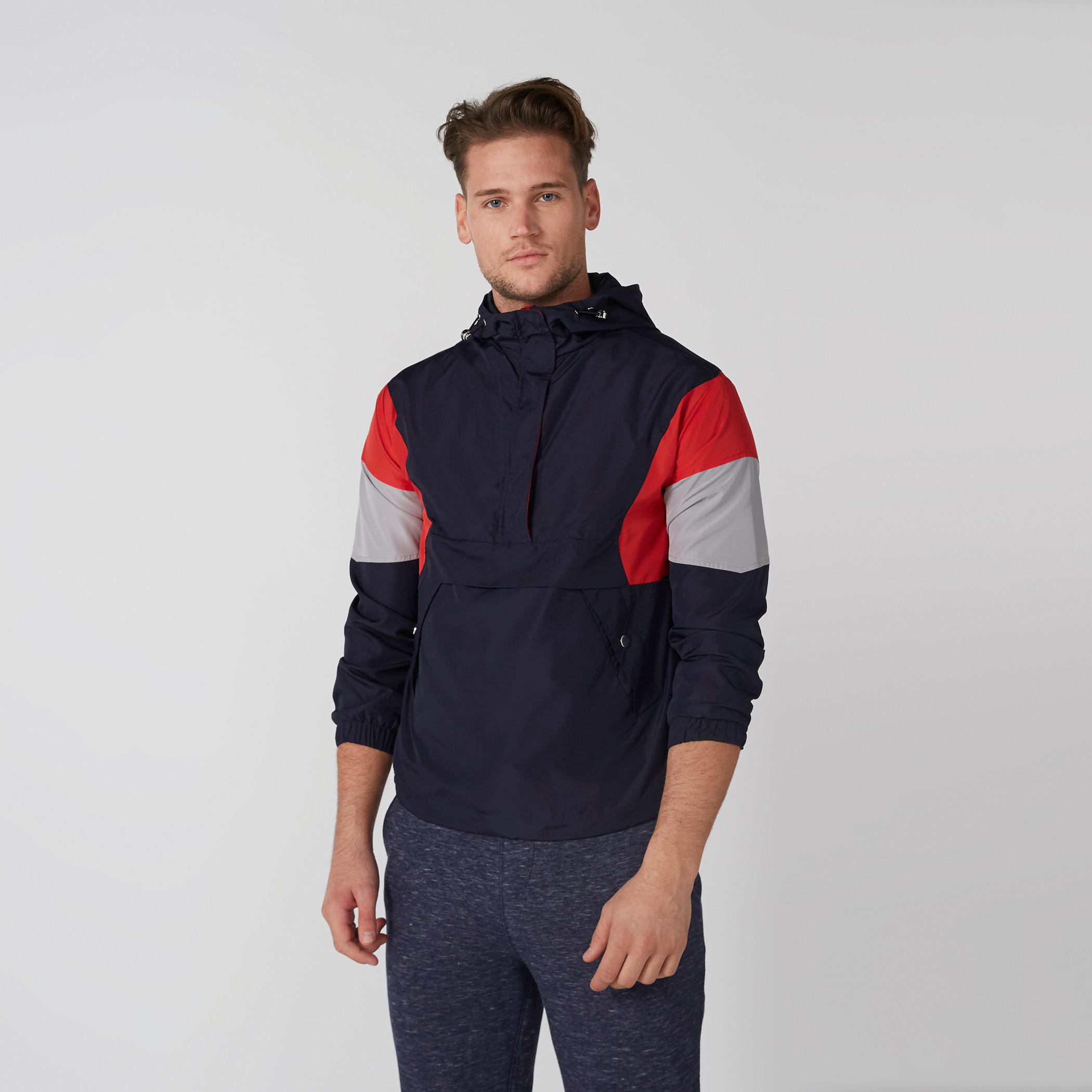 جاكيت بقبّعة وأكمام طويلة وجيوب-men-clothing-jacketsandblazers-jackets-image-1
