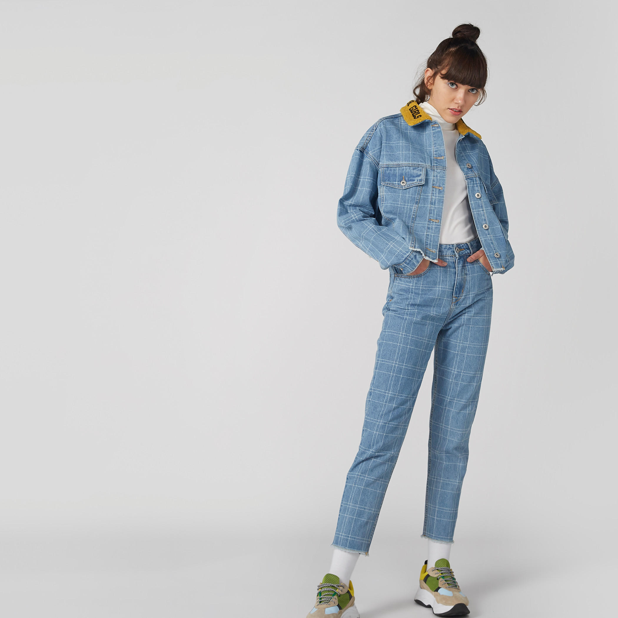 Chequered Full Length Jeans with Button Closure and Pocket Detail-women-clothing-bottoms-jeans-image-2
