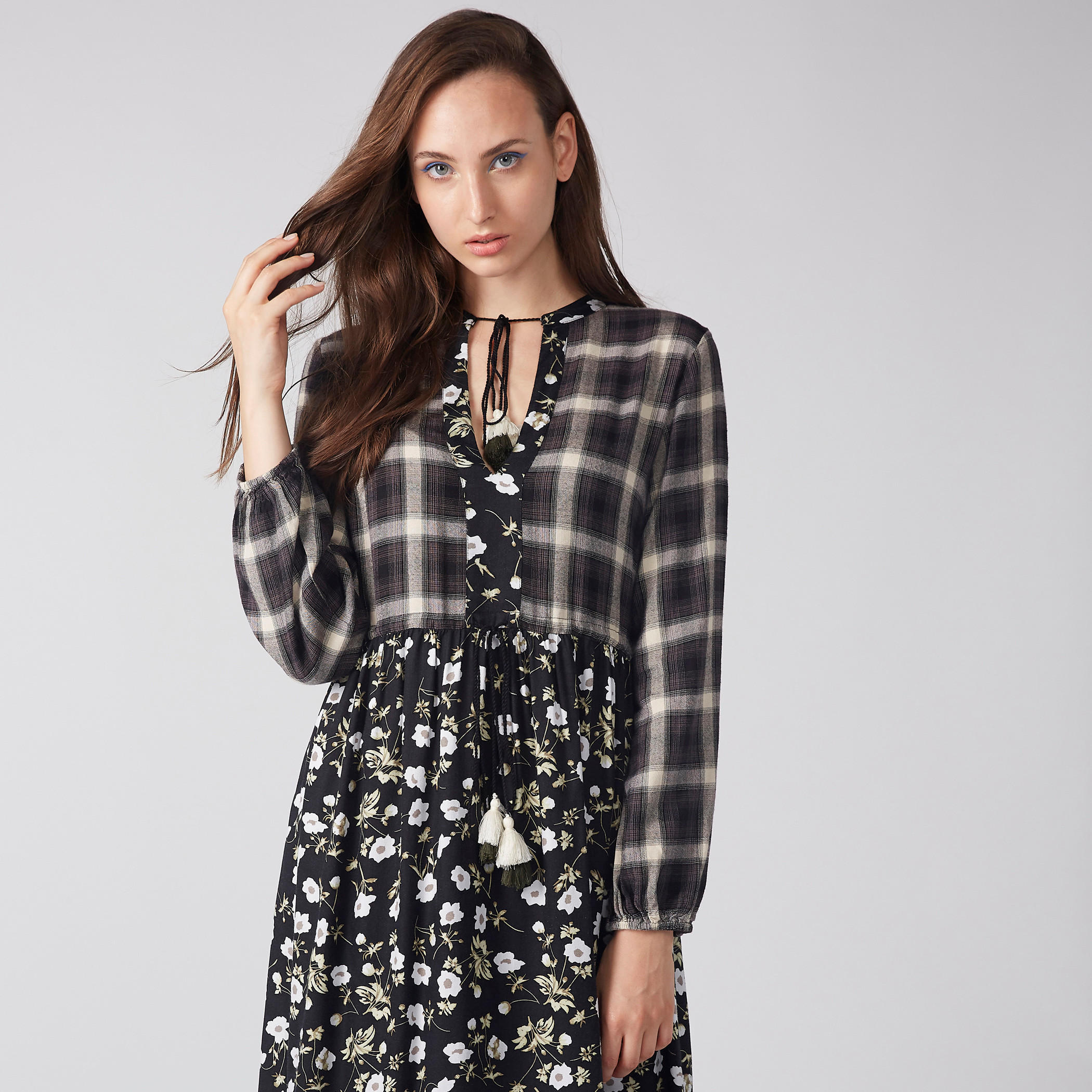فستان طويل بأكمام طويلة وأربطة وطبعات-women-clothing-dresses-image-2