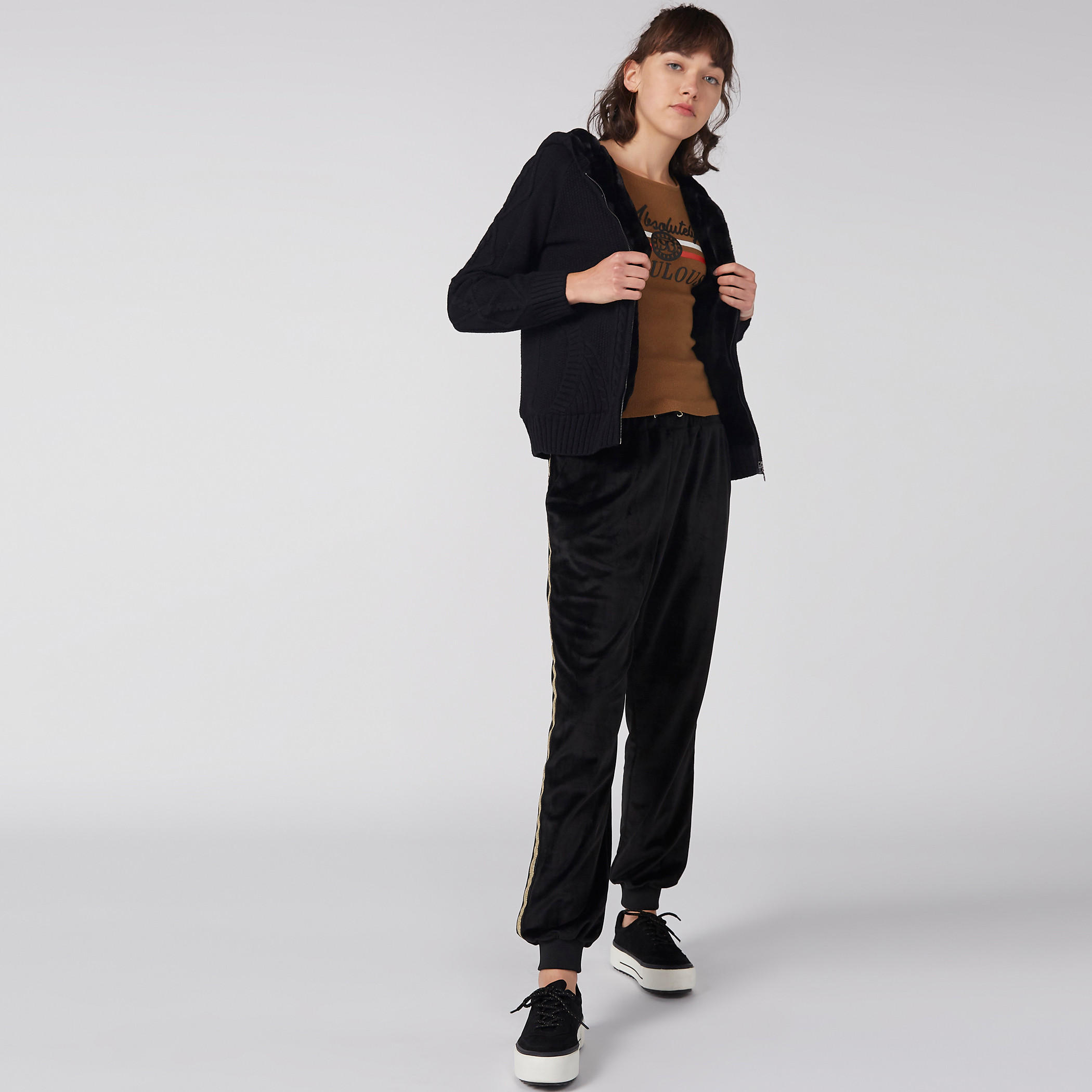 سترة كارديجان بارزة الملمس بقبّعة وسحّاب إغلاق من لي كوبر-women-winterwear-hoodiesandsweatshirts-hoodies-image-1