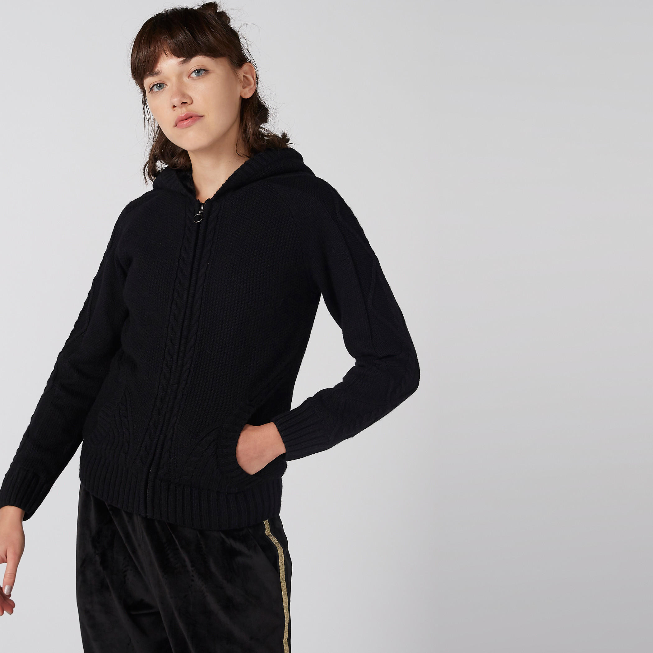 سترة كارديجان بارزة الملمس بقبّعة وسحّاب إغلاق من لي كوبر-women-winterwear-hoodiesandsweatshirts-hoodies-image-2