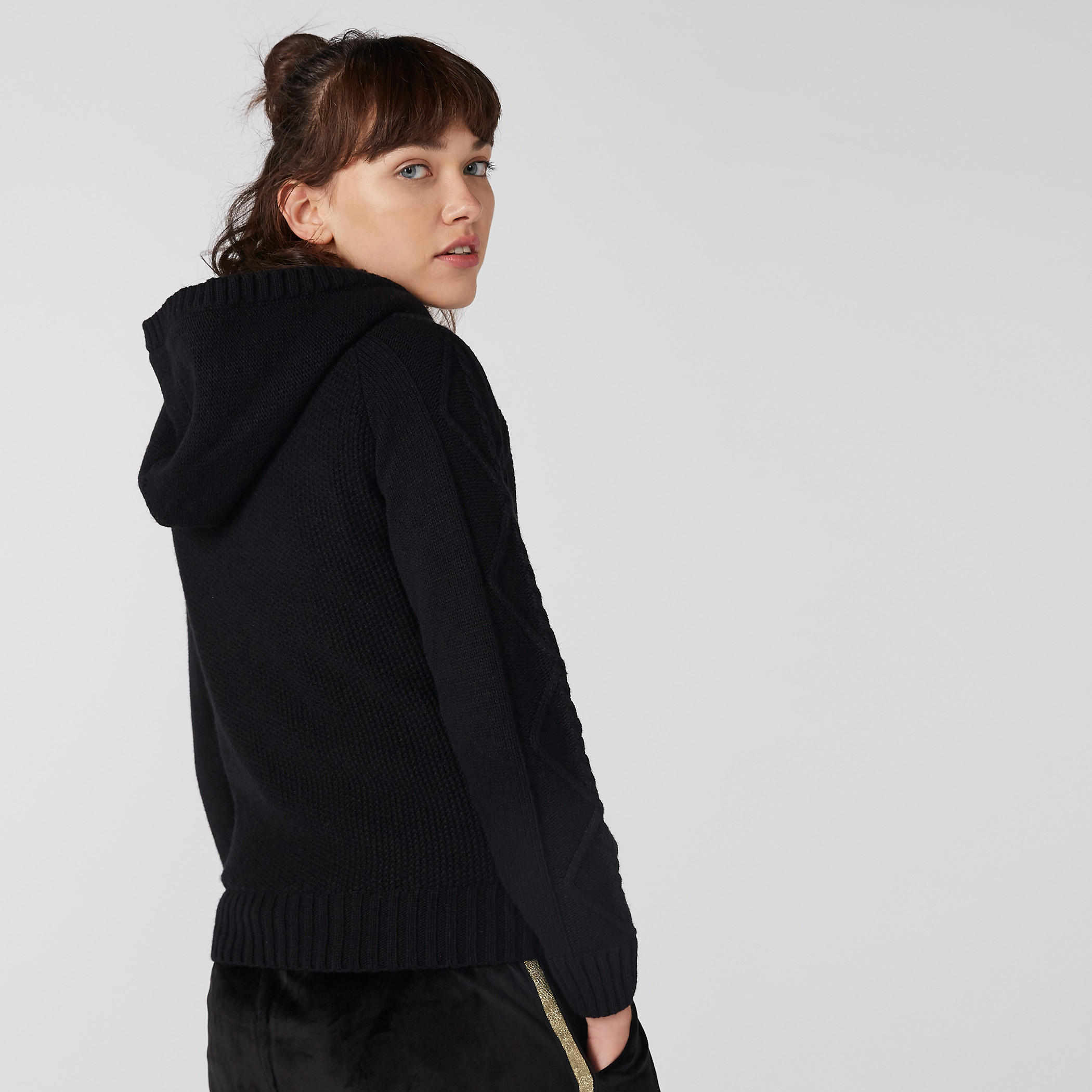 سترة كارديجان بارزة الملمس بقبّعة وسحّاب إغلاق من لي كوبر-women-winterwear-hoodiesandsweatshirts-hoodies-image-4