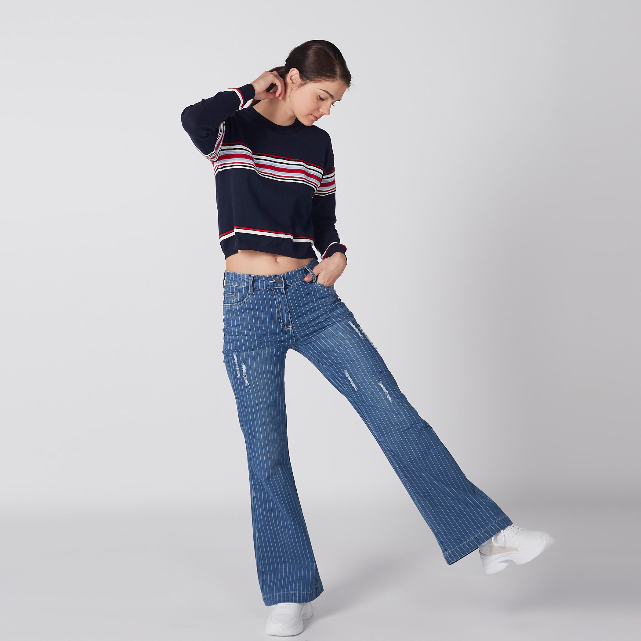 سويتر قصير مقلّم بياقة مستديرة وأكمام طويلة-women-clothing-cardigansandjumpers-jumpers-image-1