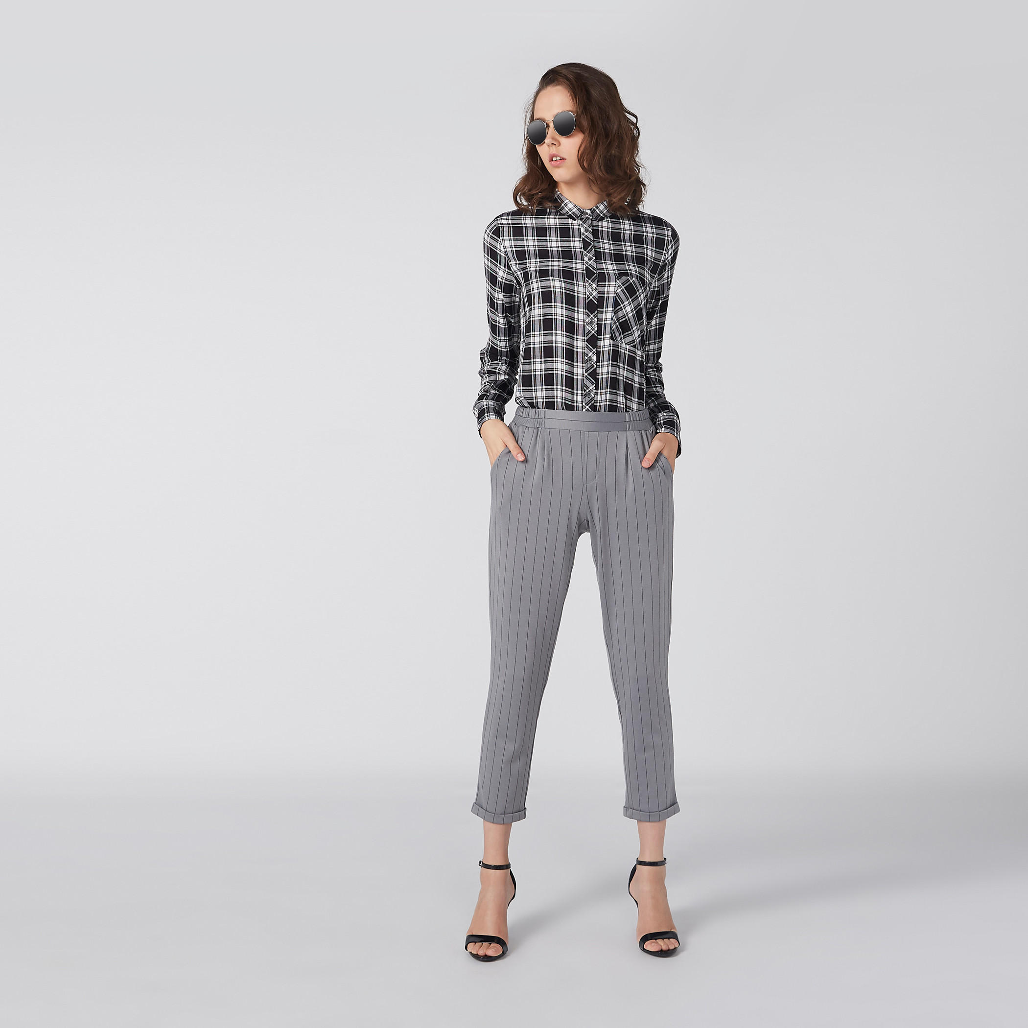 قميص كاروهات بأكمام طويلة وجيوب-women-clothing-shirtsandblouses-shirts-image-1