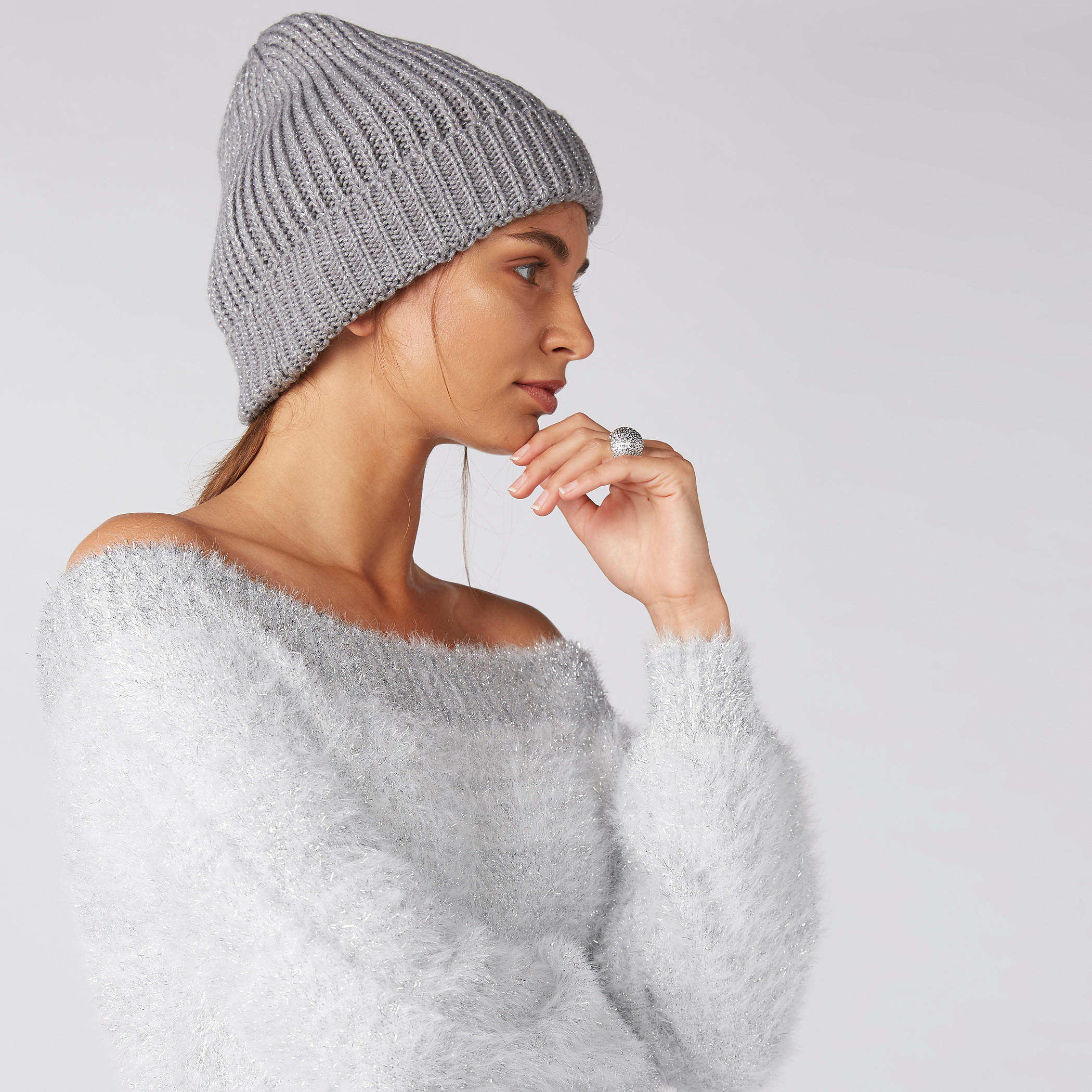 قبّعة بيني بارزة الملمس من لي كوبر-women-clothingaccessories-capsandhats-image-2