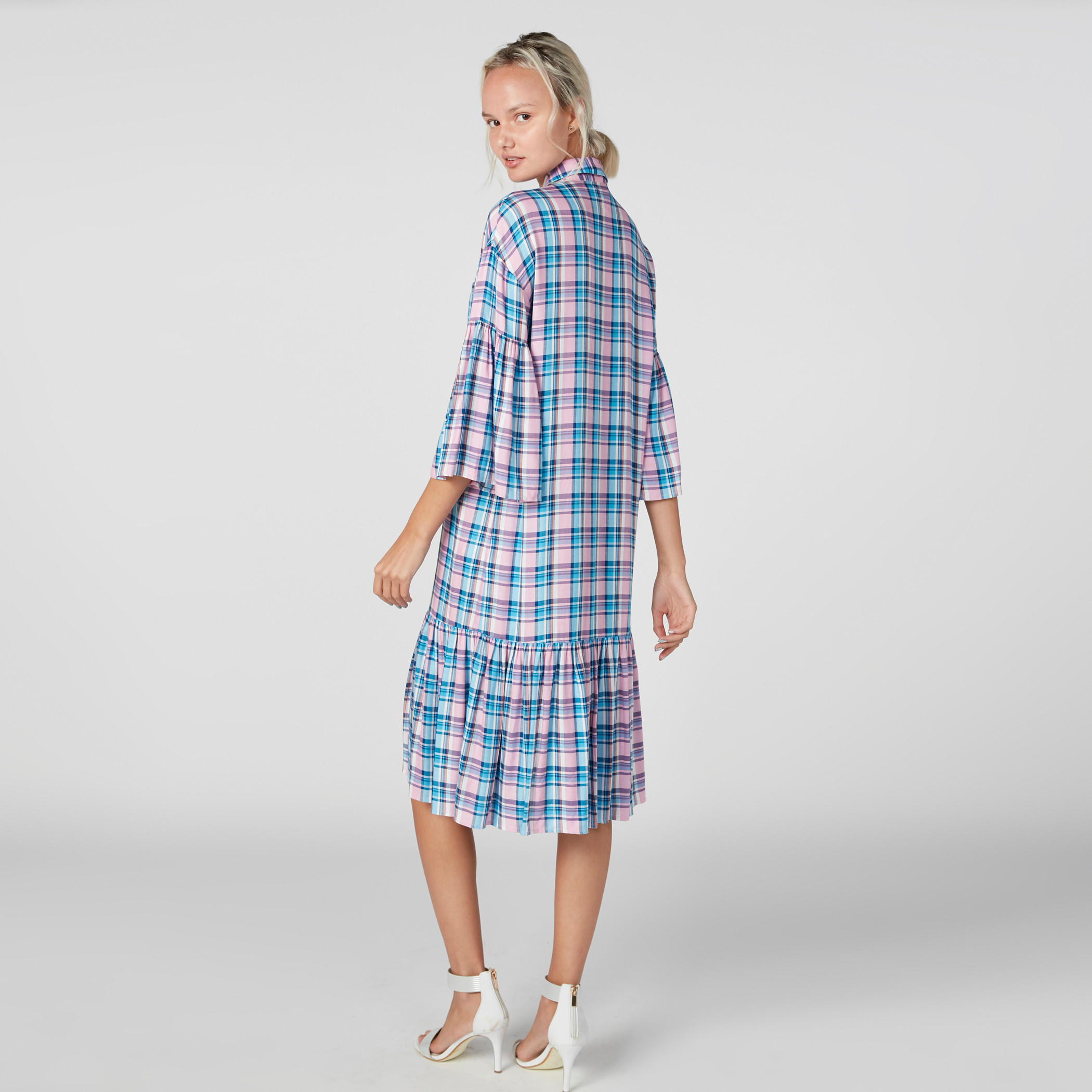 فستان كاروهات واسع متوسط الطول بأكمام واسعة-women-clothing-dresses-image-4