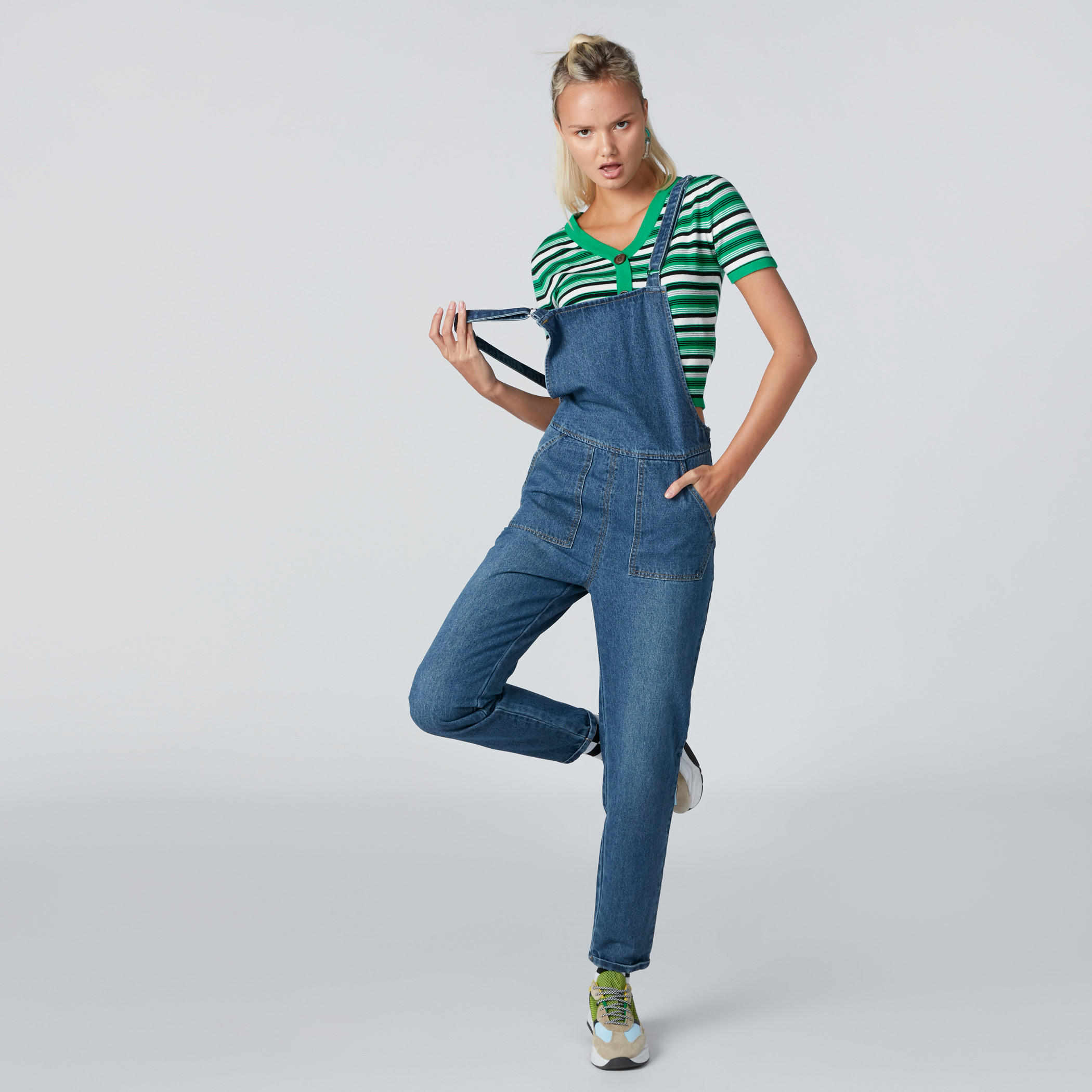 دنغري طويل بتفاصيل جيوب-women-clothing-bottoms-jeans-image-1