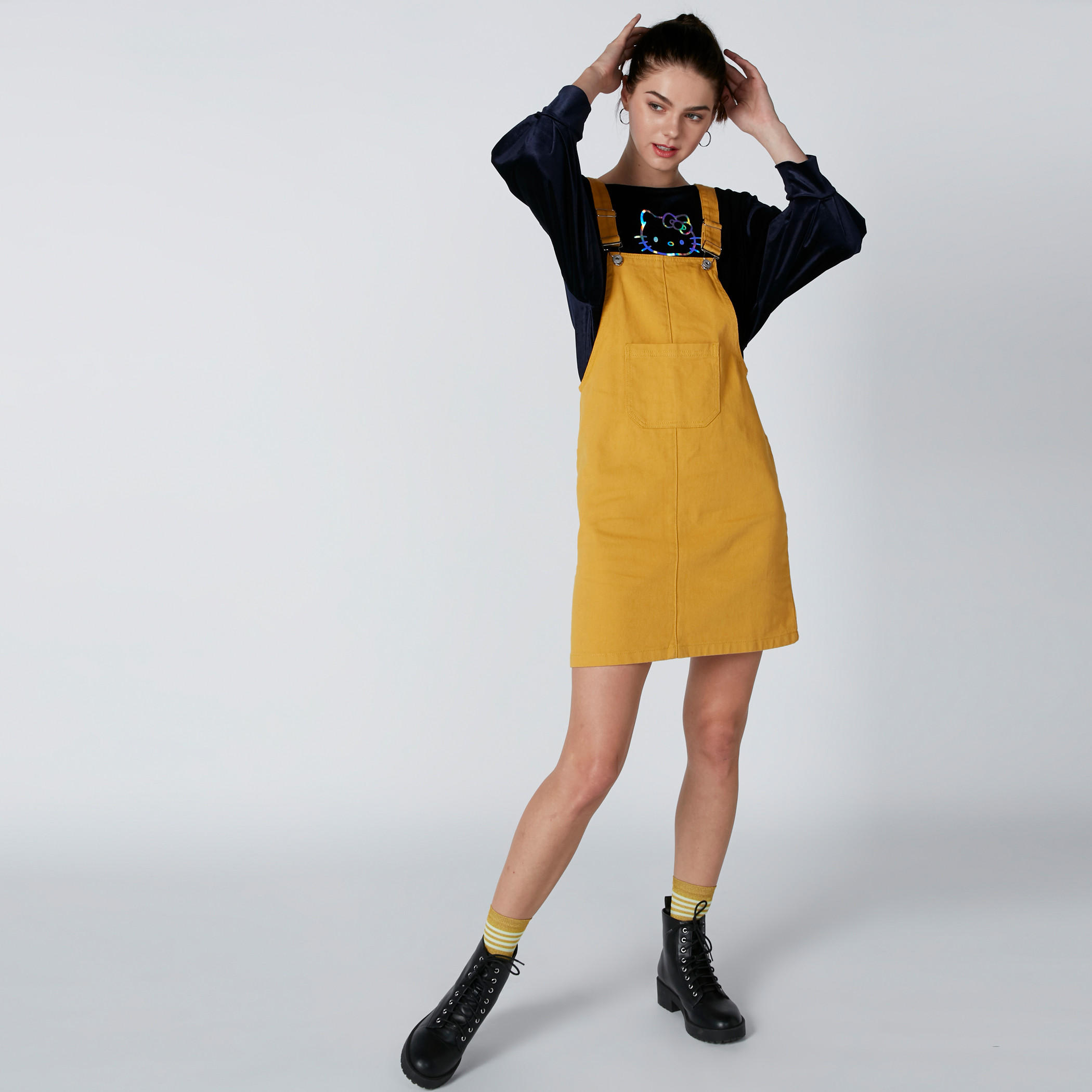 مريلة دينم بجيوب وحمالات قابلة للتعديل من لي كوبر-women-clothing-bottoms-jeans-image-3
