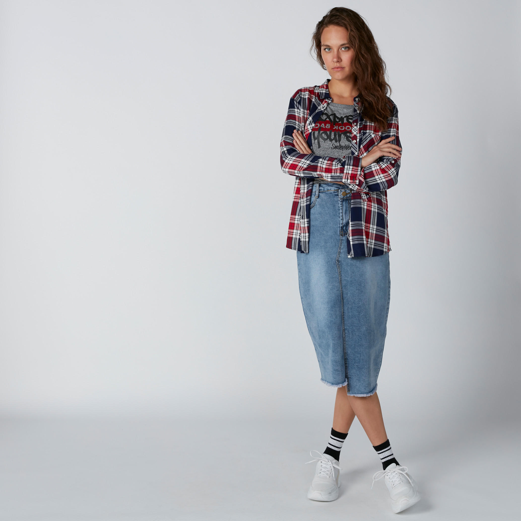 قميص كاروهات بأكمام طويلة وأزرار من لي كوبر-women-clothing-shirtsandblouses-shirts-image-3