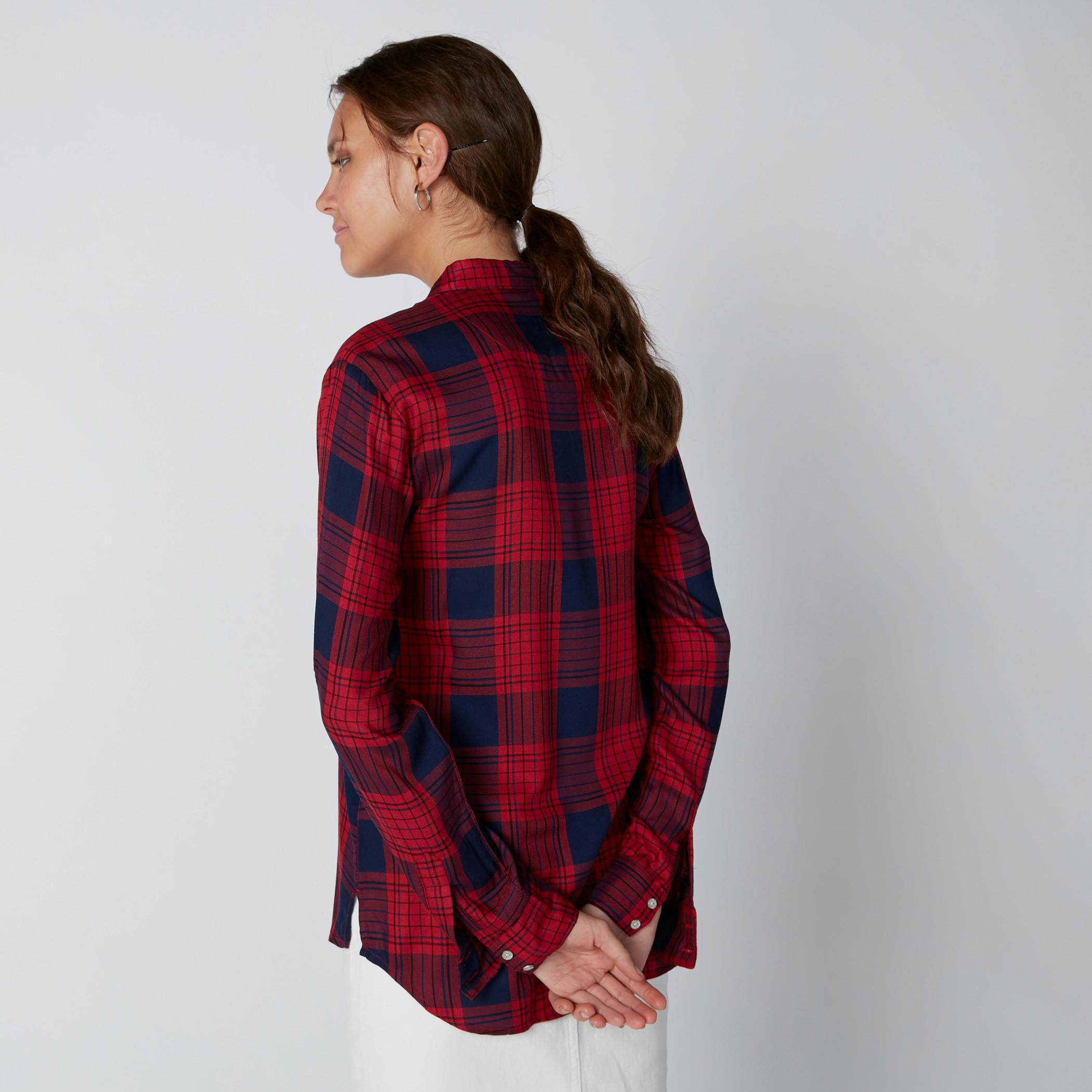 قميص كاروهات بأكمام طويلة من لي كوبر-women-clothing-shirtsandblouses-shirts-image-2