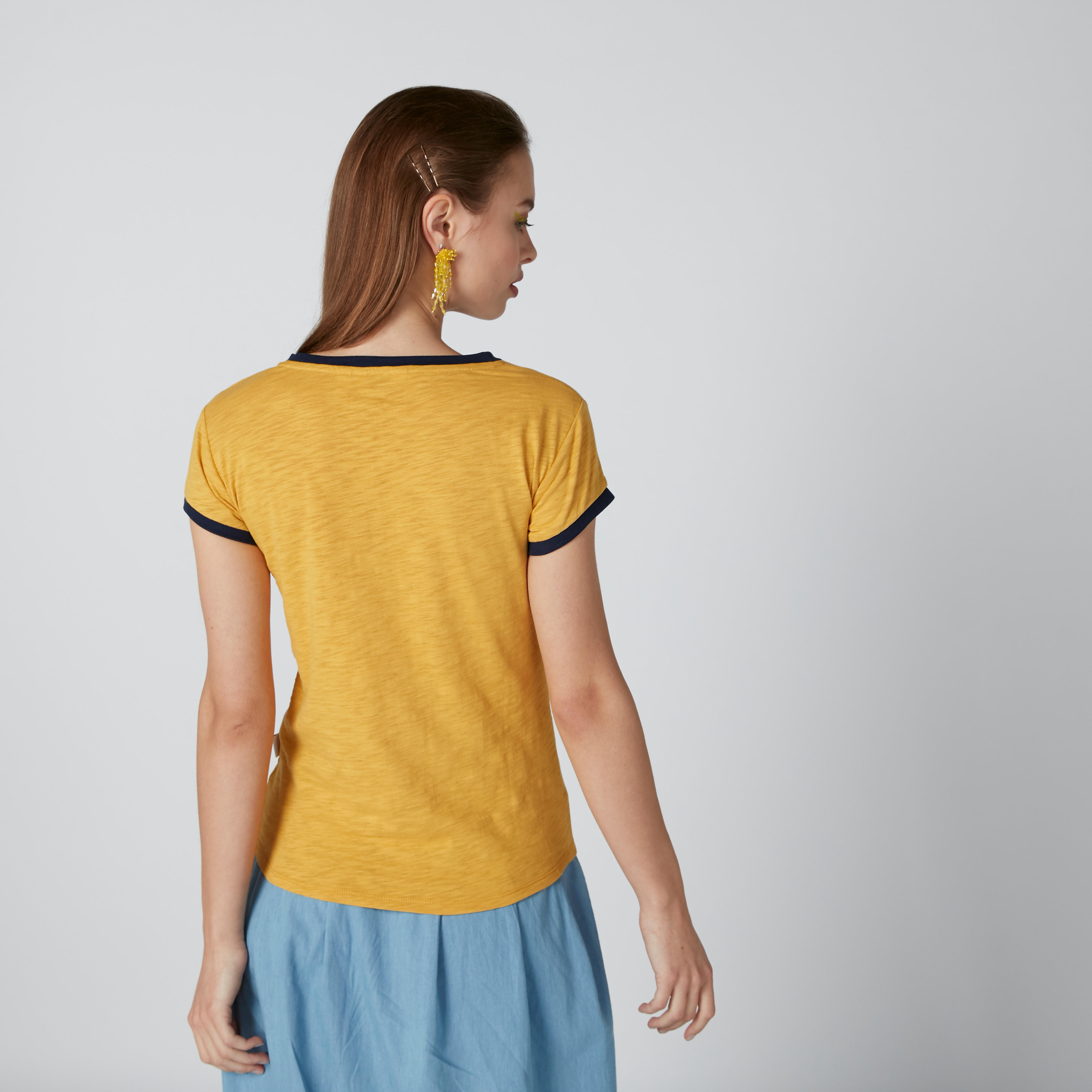 تيشيرت بياقة مستديرة وأكمام قصيرة وطبعات من لي كوبر-women-clothing-tshirts-image-2