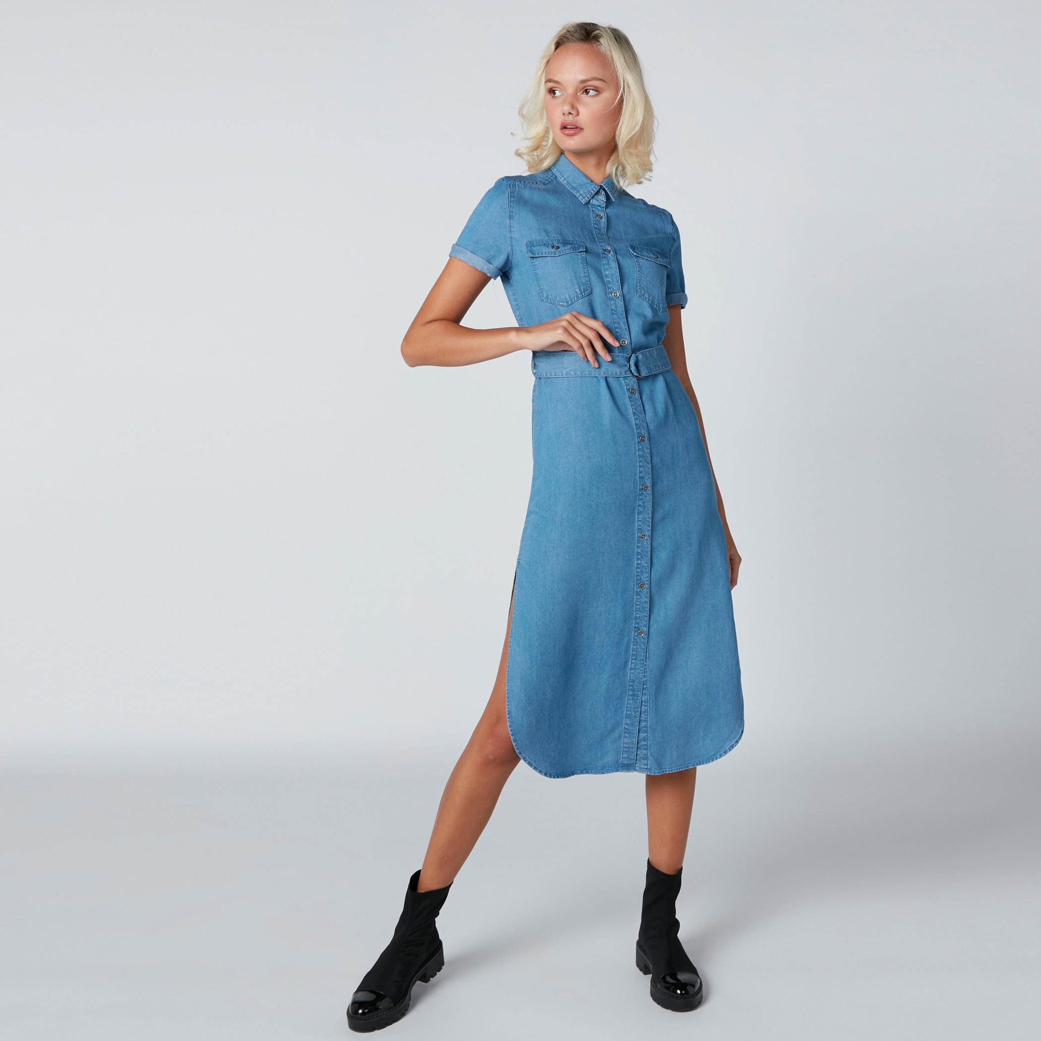 فستان قميص ميدي بحزام رباط وجيوب وأكمام قصيرة-women-clothing-dresses-image-1