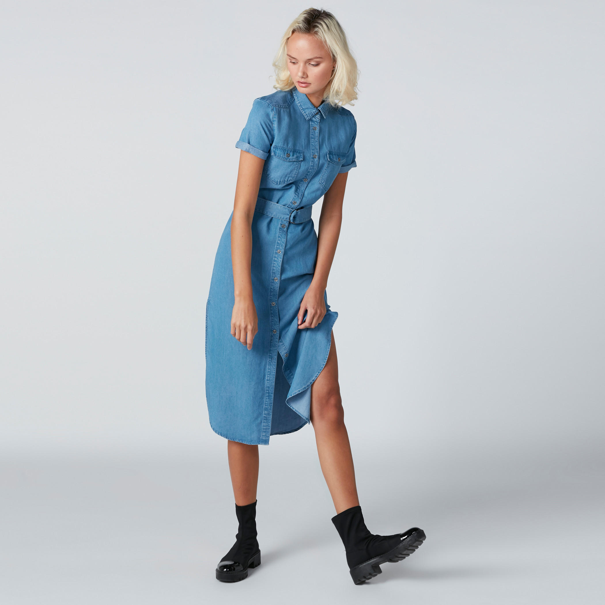 فستان قميص ميدي بحزام رباط وجيوب وأكمام قصيرة-women-clothing-dresses-image-4