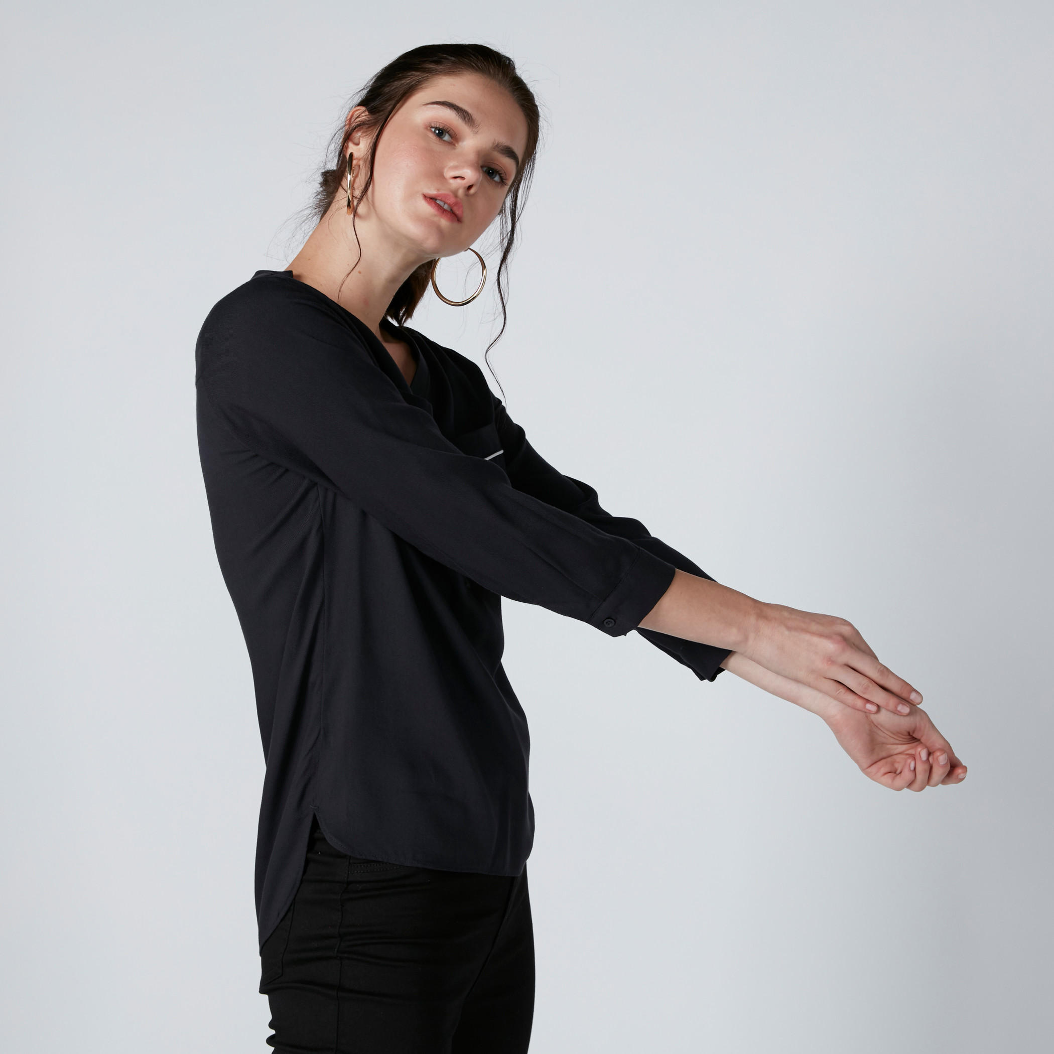 بلوزة بأكمام طويلة وجيب على الصدر-women-clothing-shirtsandblouses-blouses-image-4