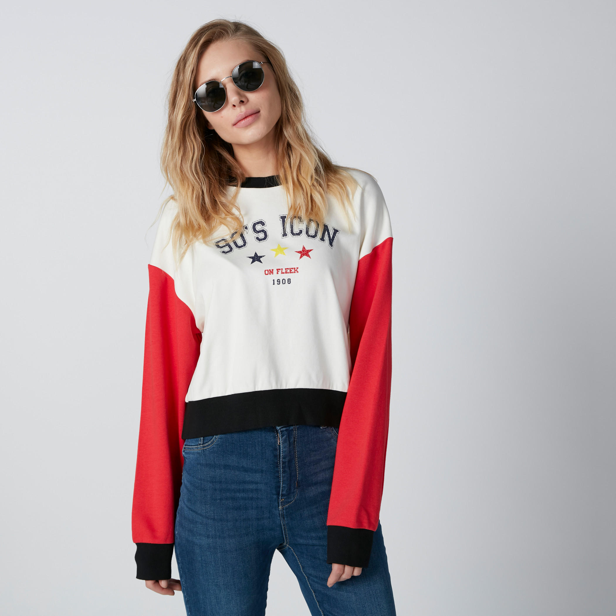 سويت شيرت قصير بأكتاف منسدلة وطبعات-women-winterwear-hoodiesandsweatshirts-sweatshirts-image-1