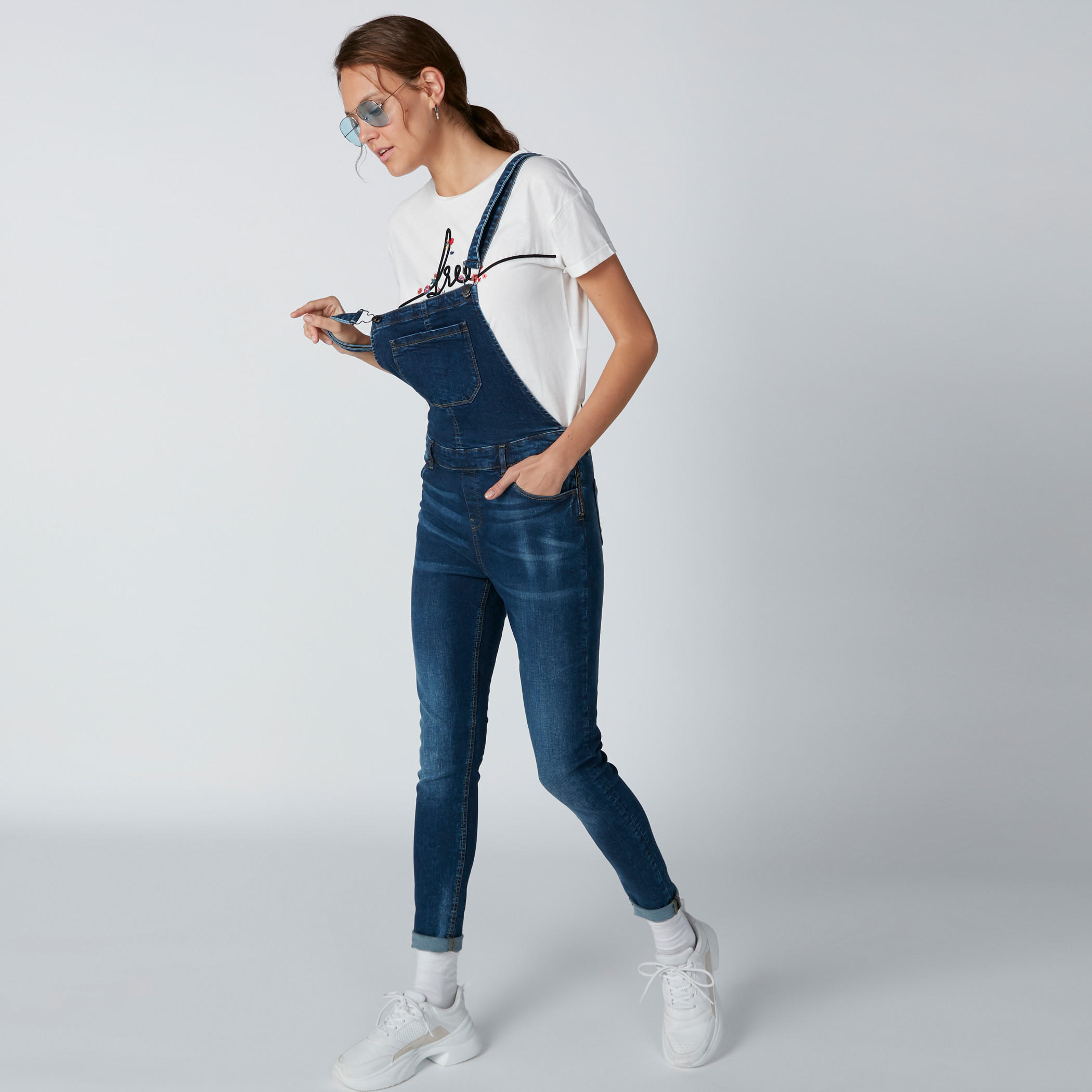 Lee Cooper Embroidered T-Shirt with Round Neck and Short Sleeves-women-clothing-tshirts-image-1