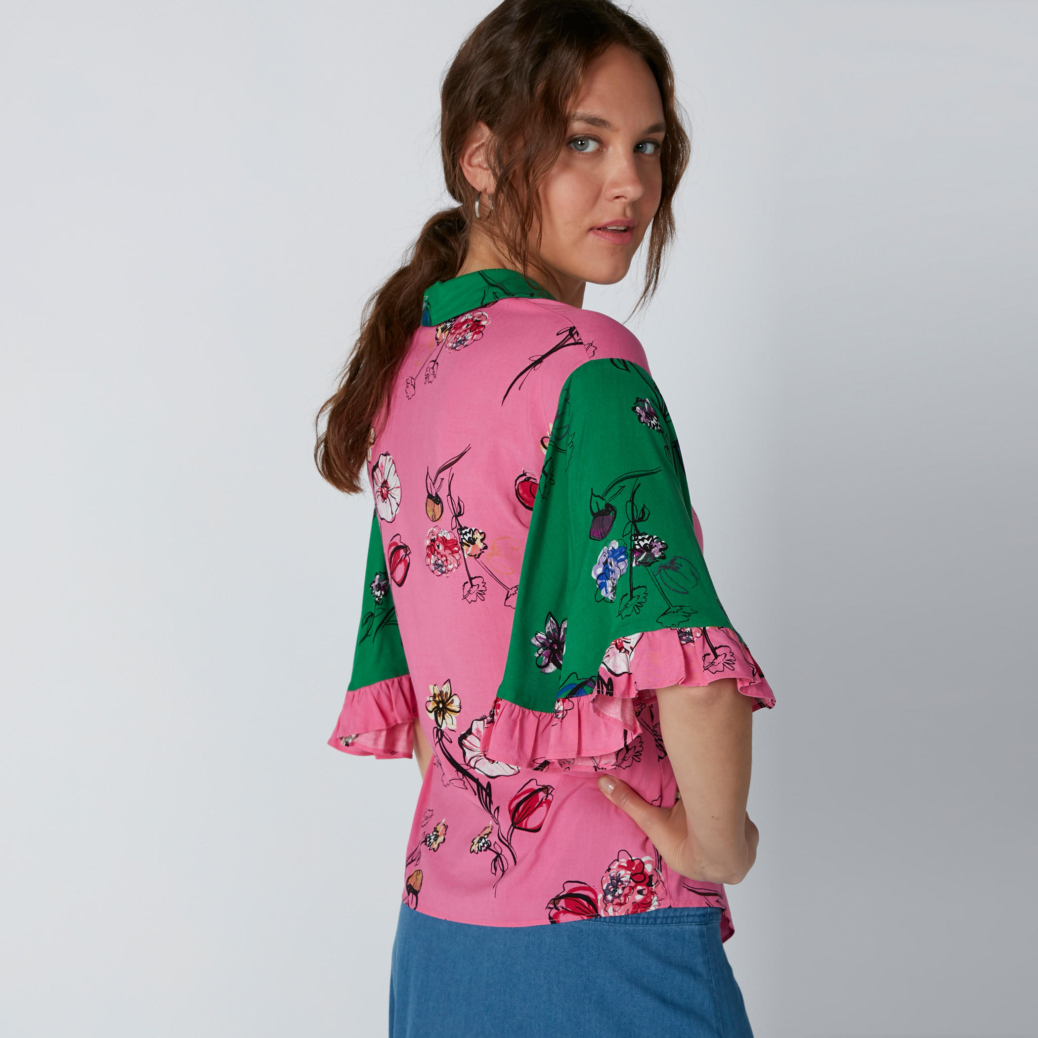 قميص قصير بطبعات زهرية من لي كوبر-women-clothing-shirtsandblouses-shirts-image-2