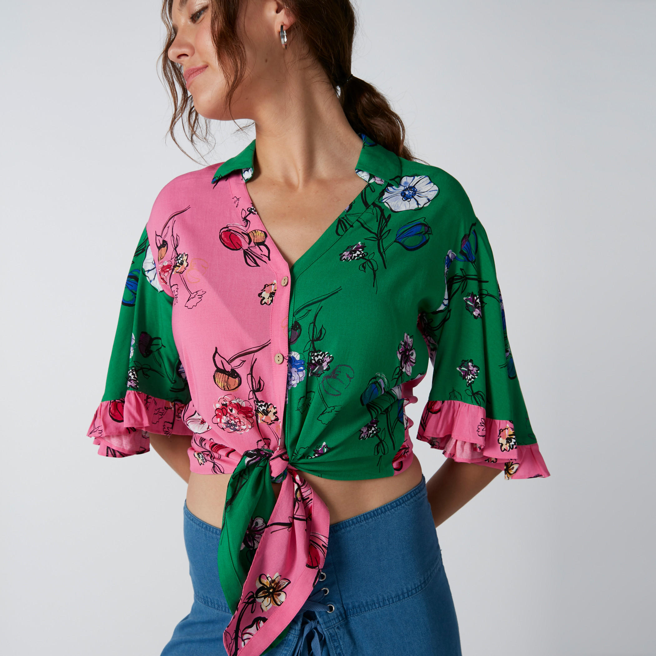 قميص قصير بطبعات زهرية من لي كوبر-women-clothing-shirtsandblouses-shirts-image-4